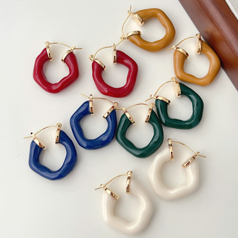 U-shaped Enamel Earrings CMEADL-2402962