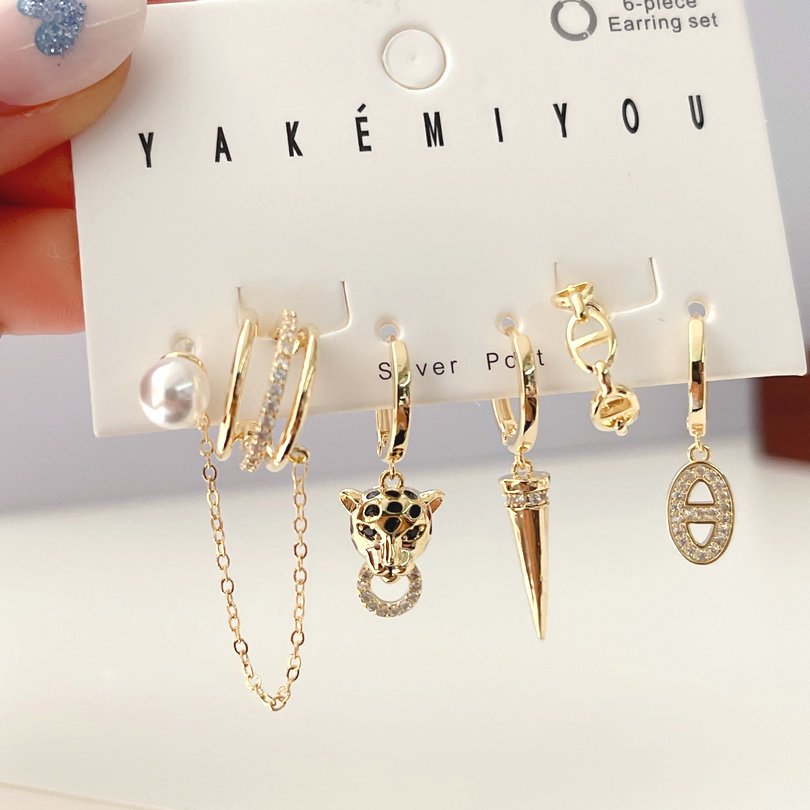 Leo Charms Set Earrings