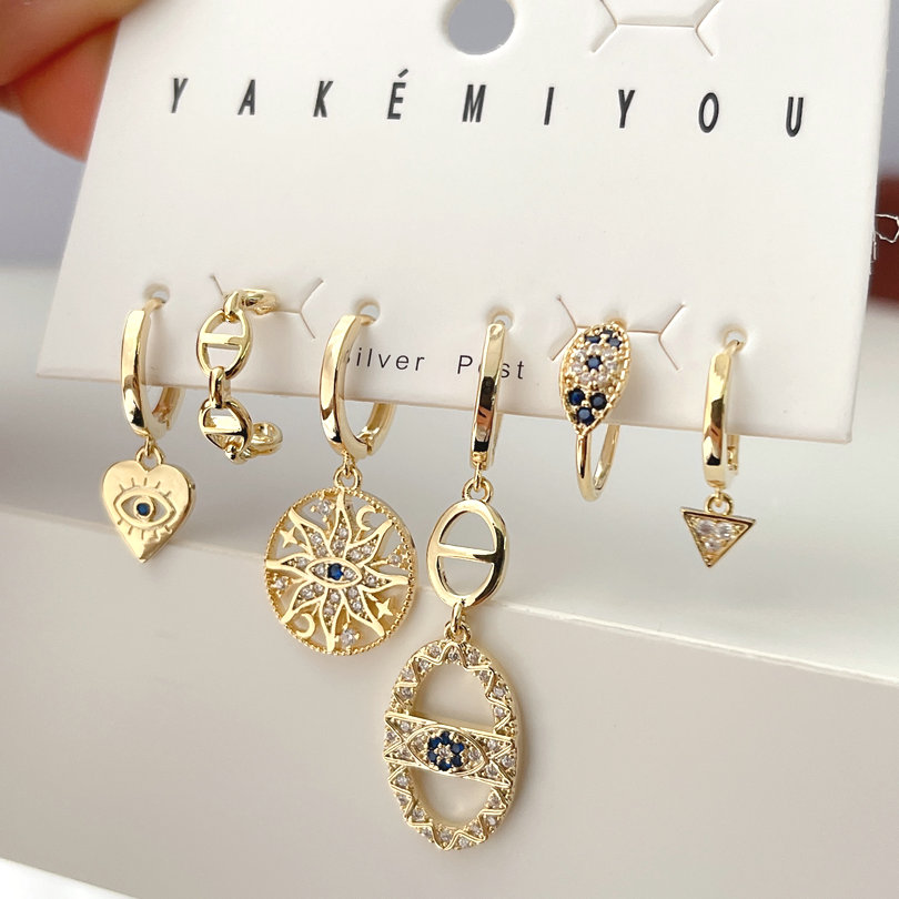 Eye Pendant Set Earrings