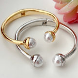Fashion Metal Pearl Bangle