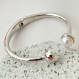 Fashion Metal Pearl Bangle
