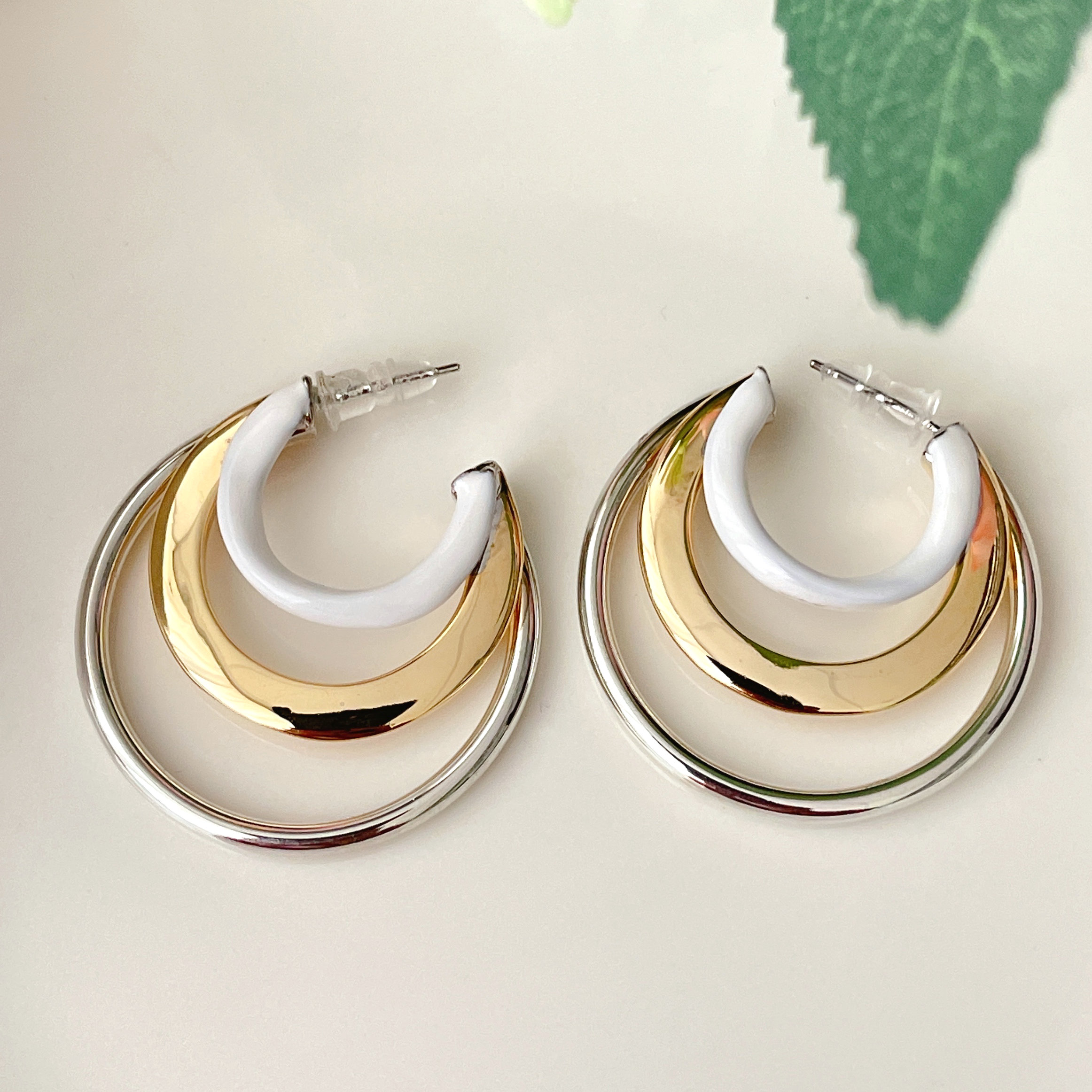 Three Color Mixed Earrings CMET-2419695