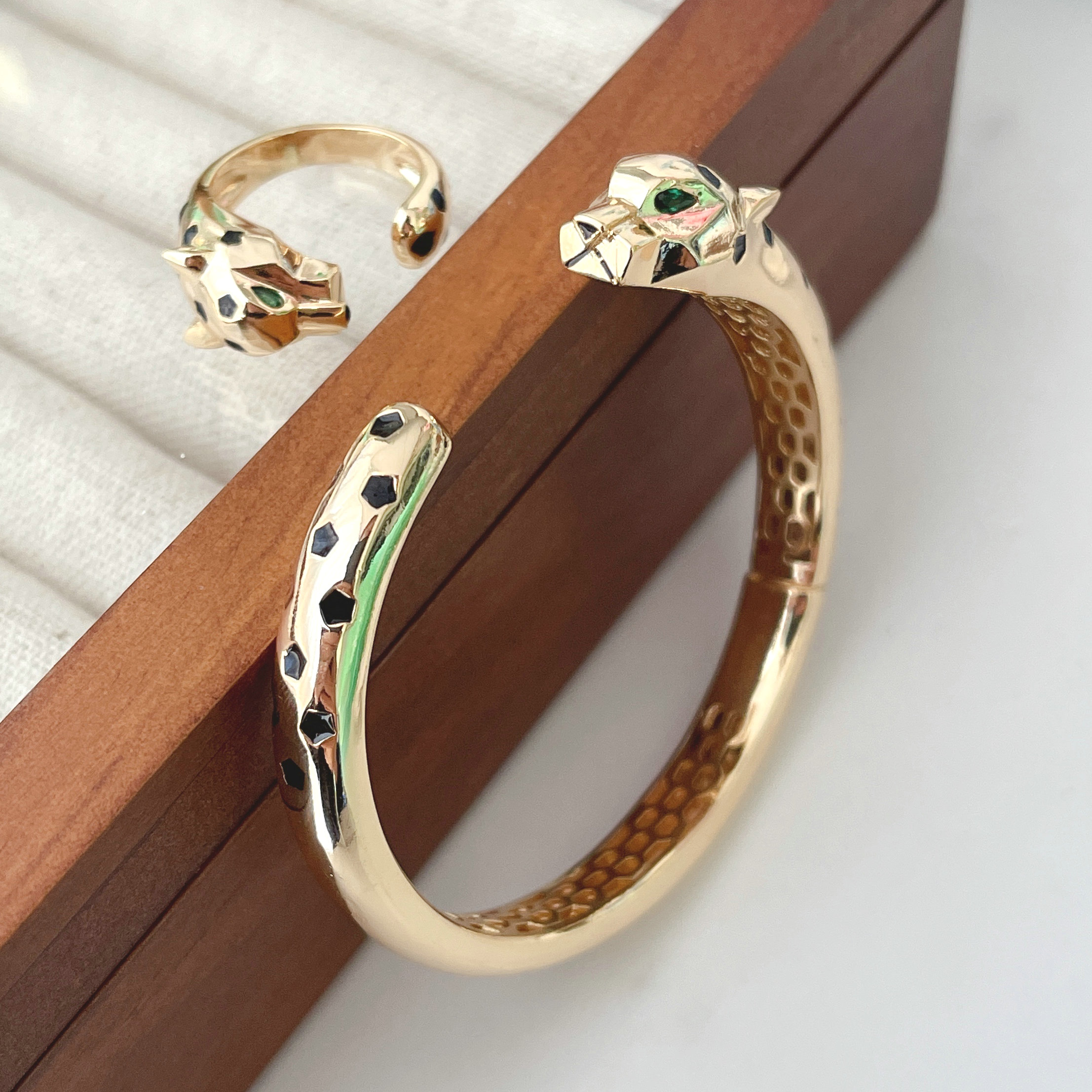 Black leopard head Enamel Bracelet Set