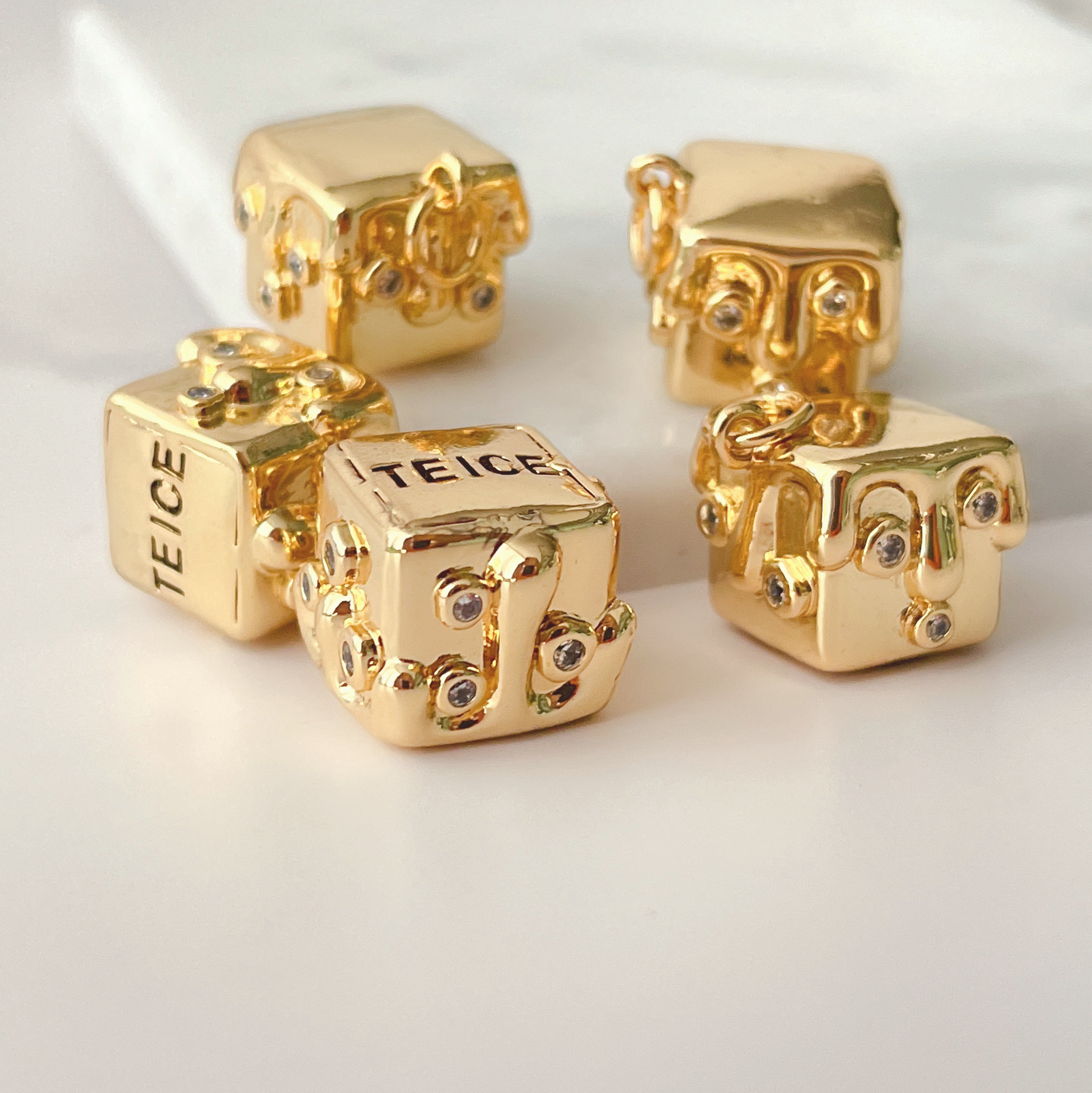 Smiling face square pendant