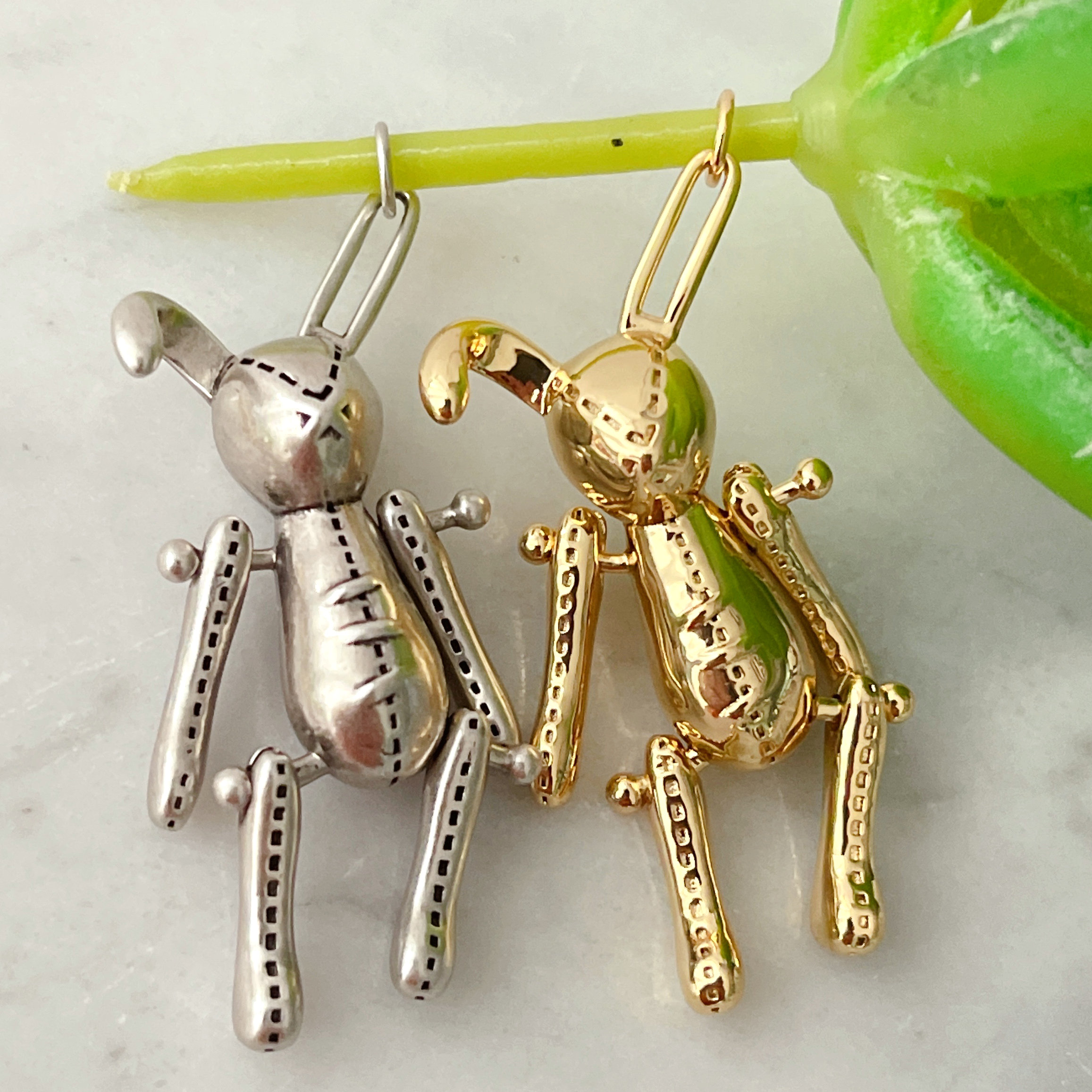 Metal smooth Rabbit Pendant