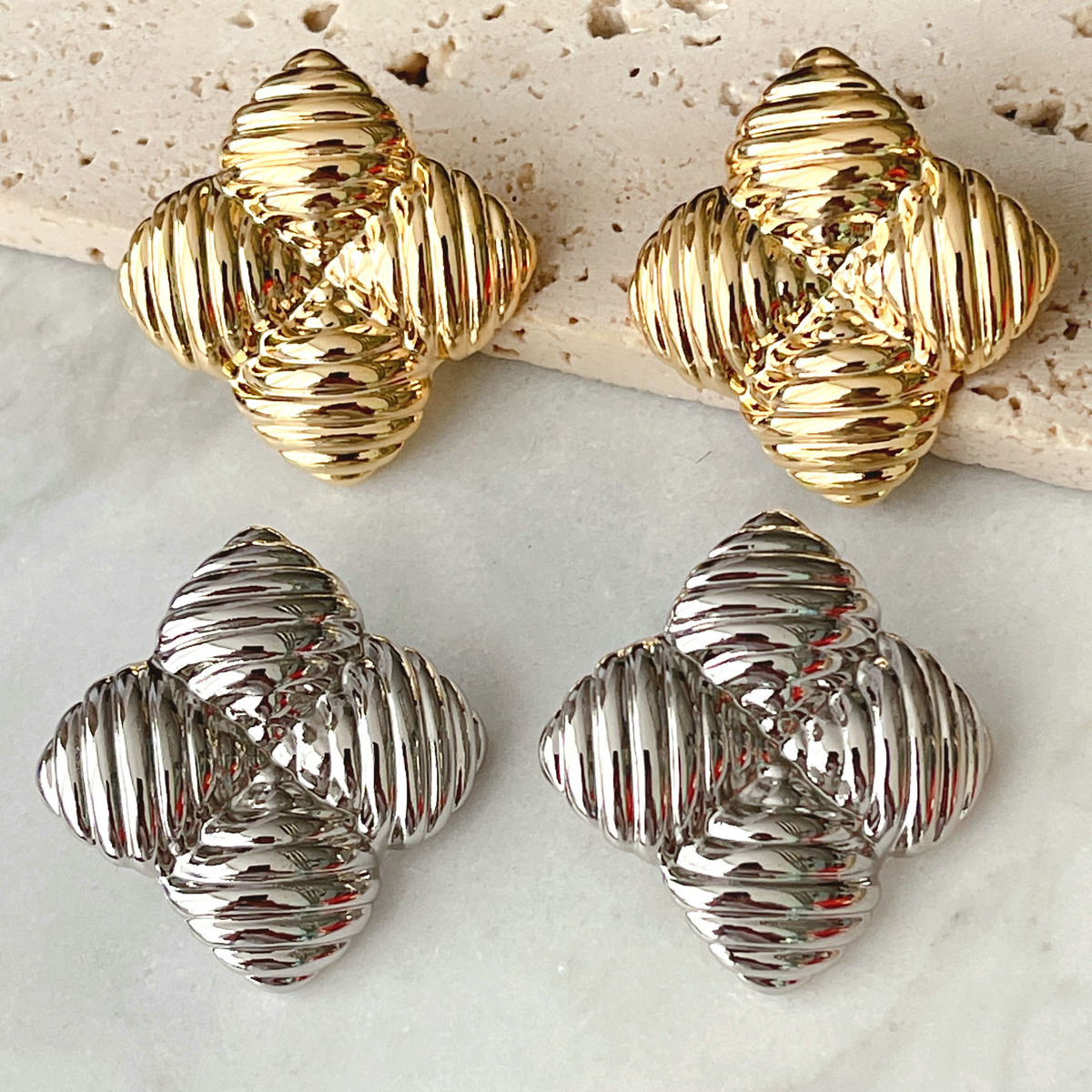 Metal Flower Earrings CMEADL-2436991
