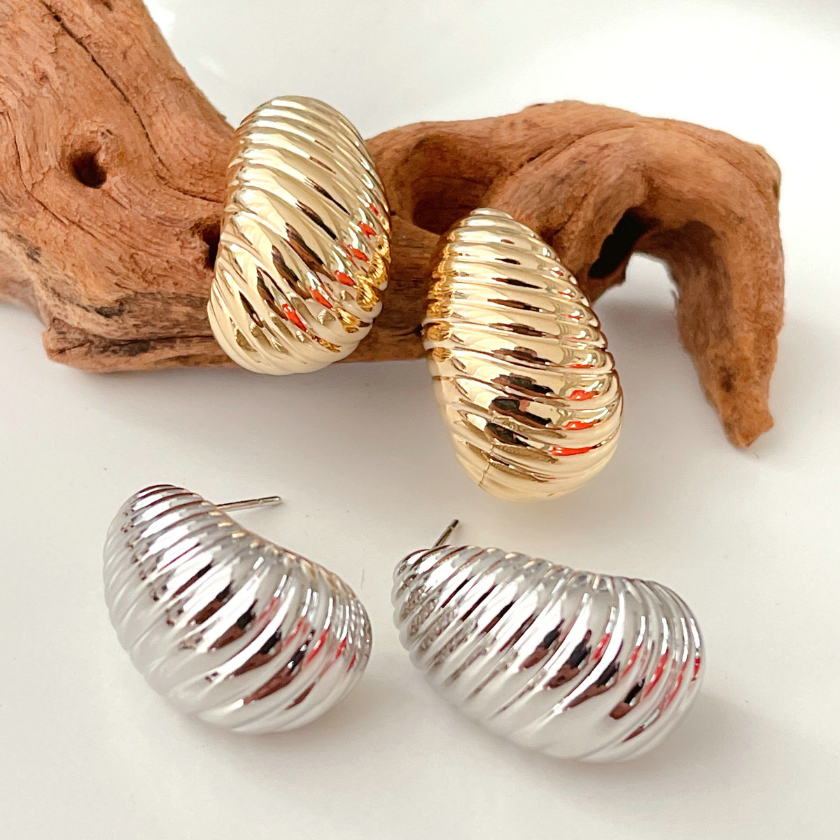 Metal Croissant Earrings CMEADL-2436931