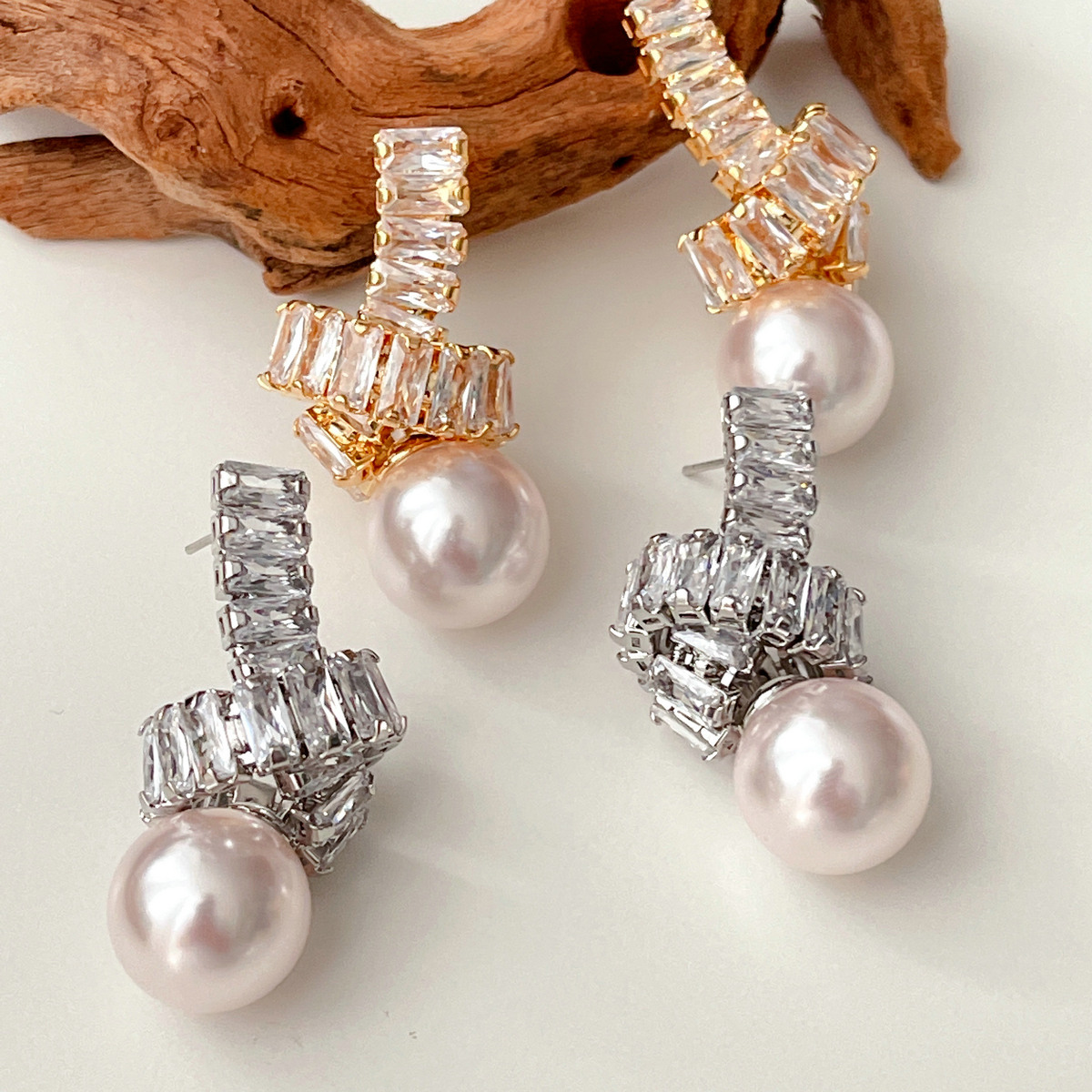 Statment Pearl Earrings CMEADL-2436989