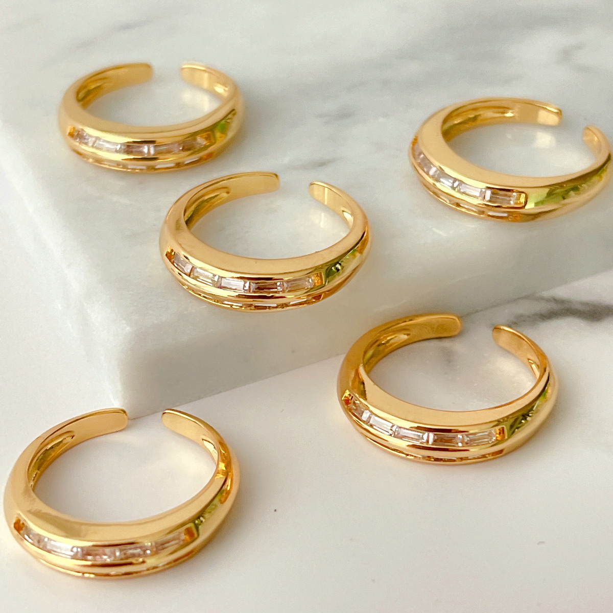 Clear zircon adjustable ring