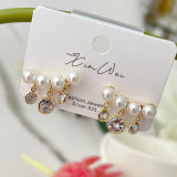 Pearl Line Stud Earrings CMEXW-2439581