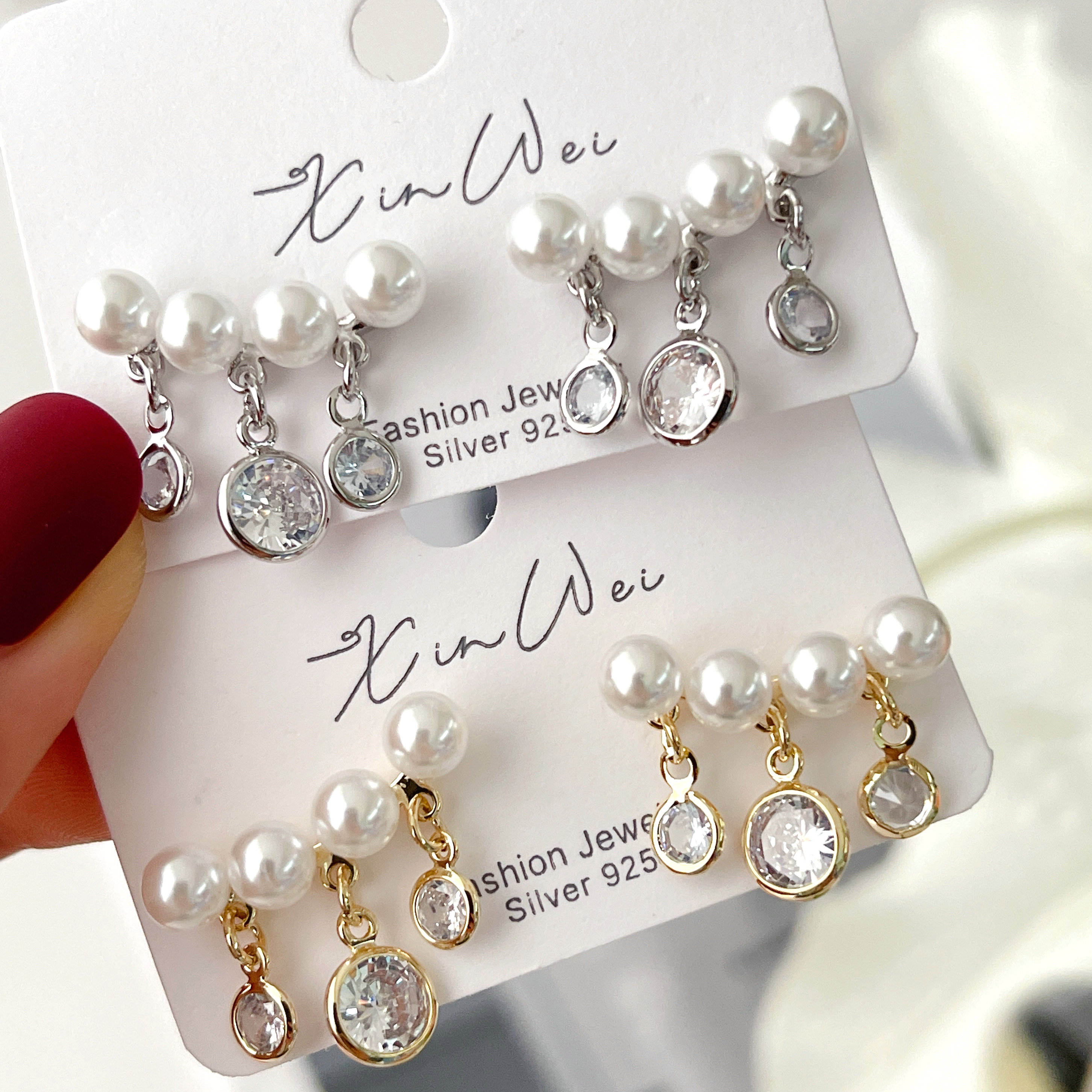 Pearl Line Stud Earrings CMEXW-2439581