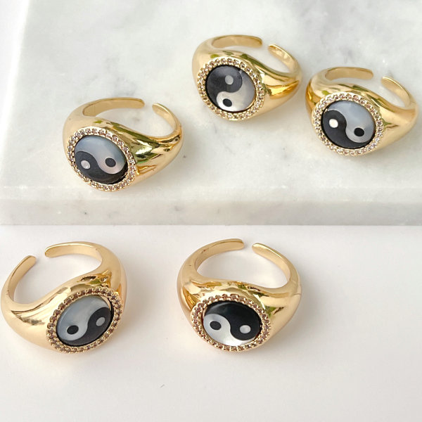 Round YingYang Adjustable Ring