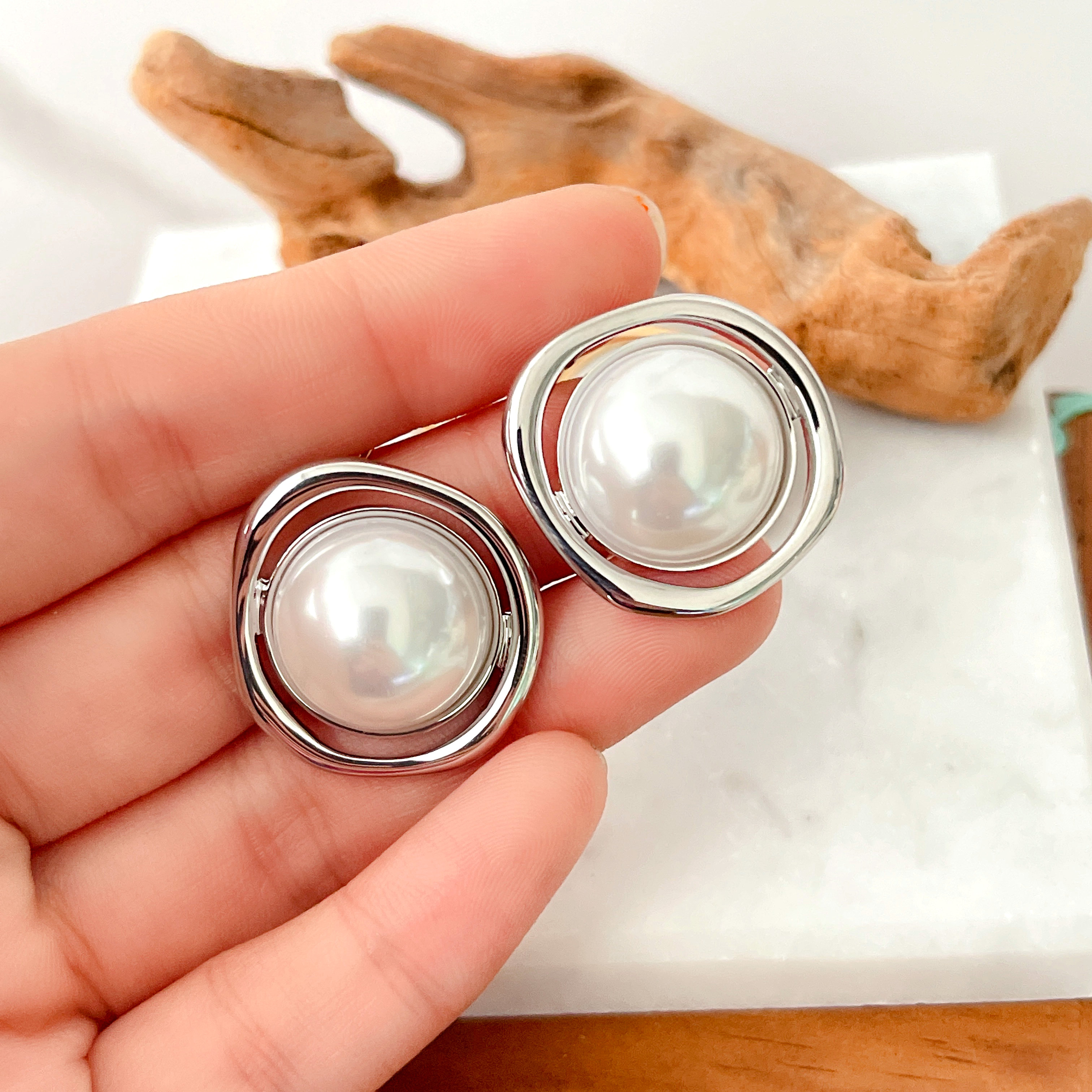 Big Round Pearl Earrings CMEADL-2440983