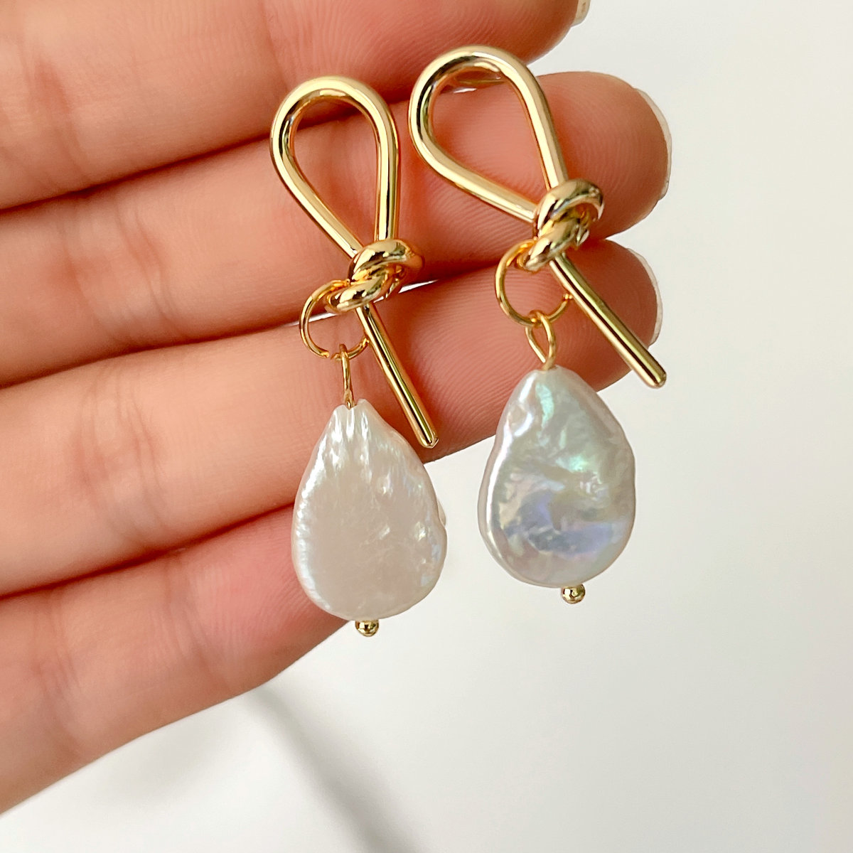 Pearl Drop Earrings CMEADL-2441008