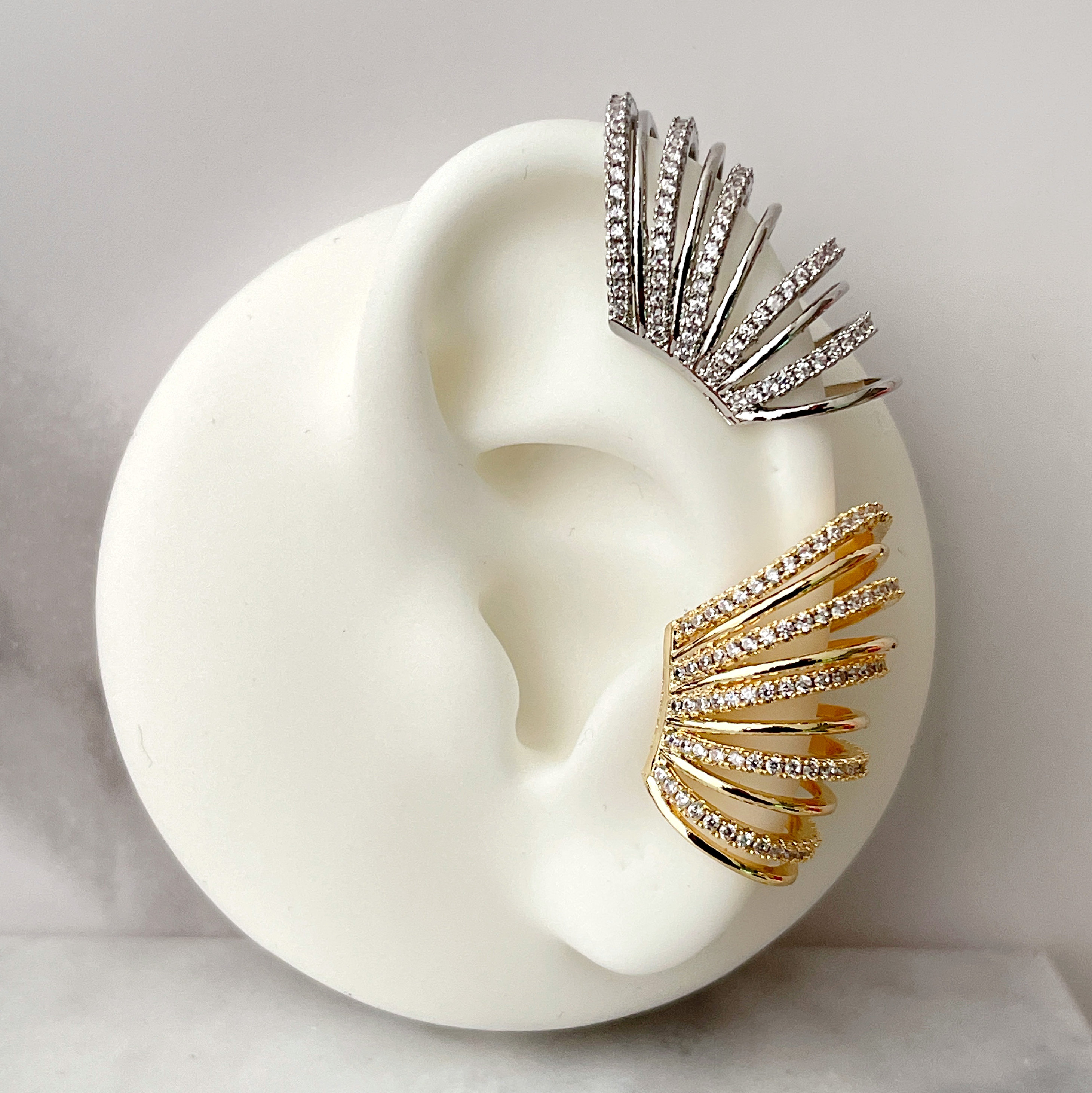 Big Zircon Ear Cuff ( Piece )
