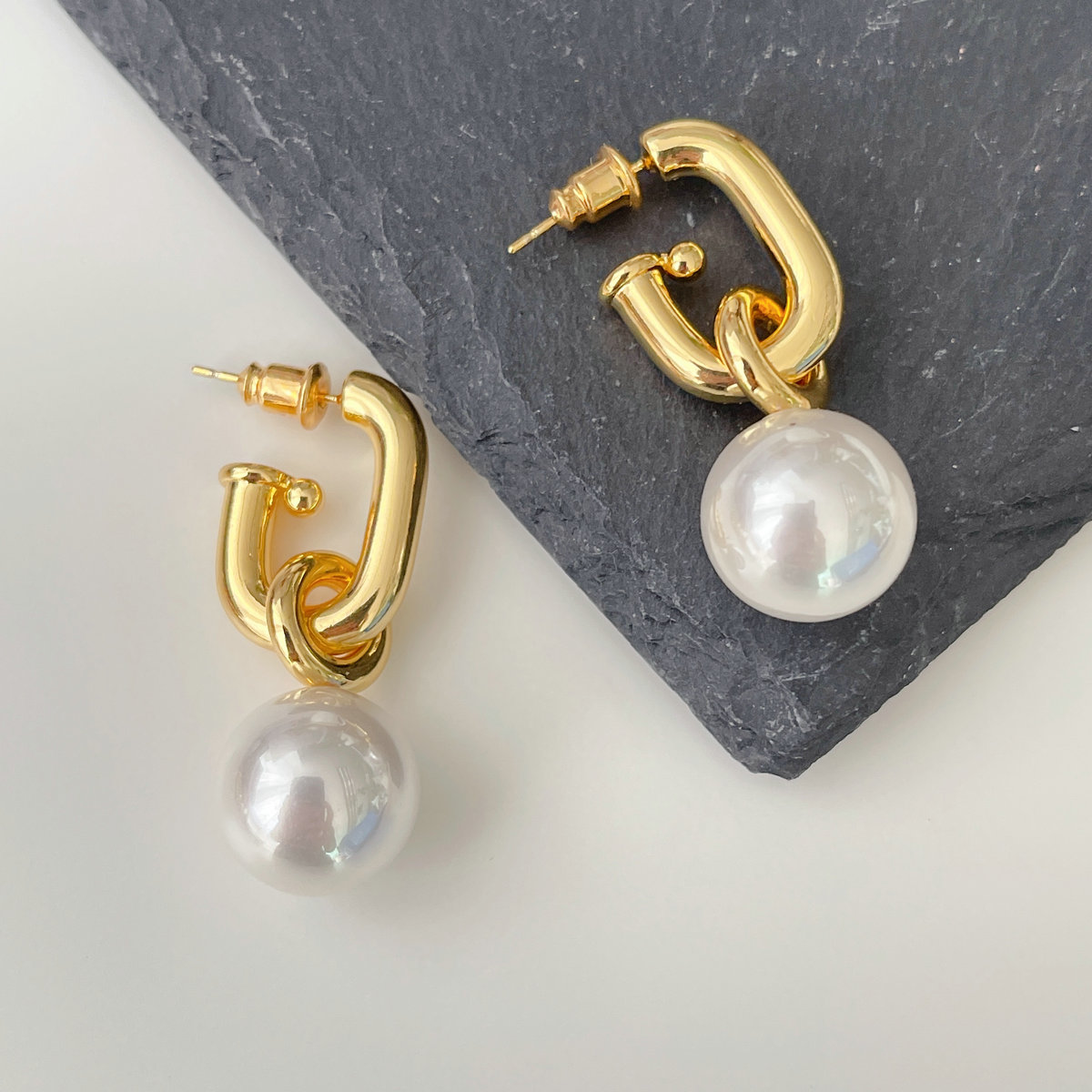 Roud Pearl Drop Earrings CMEDYX-2446137