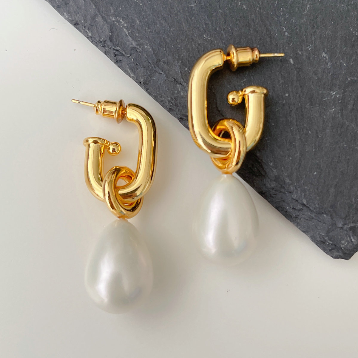 Pearl Drop Earrings CMEDYX-2446097