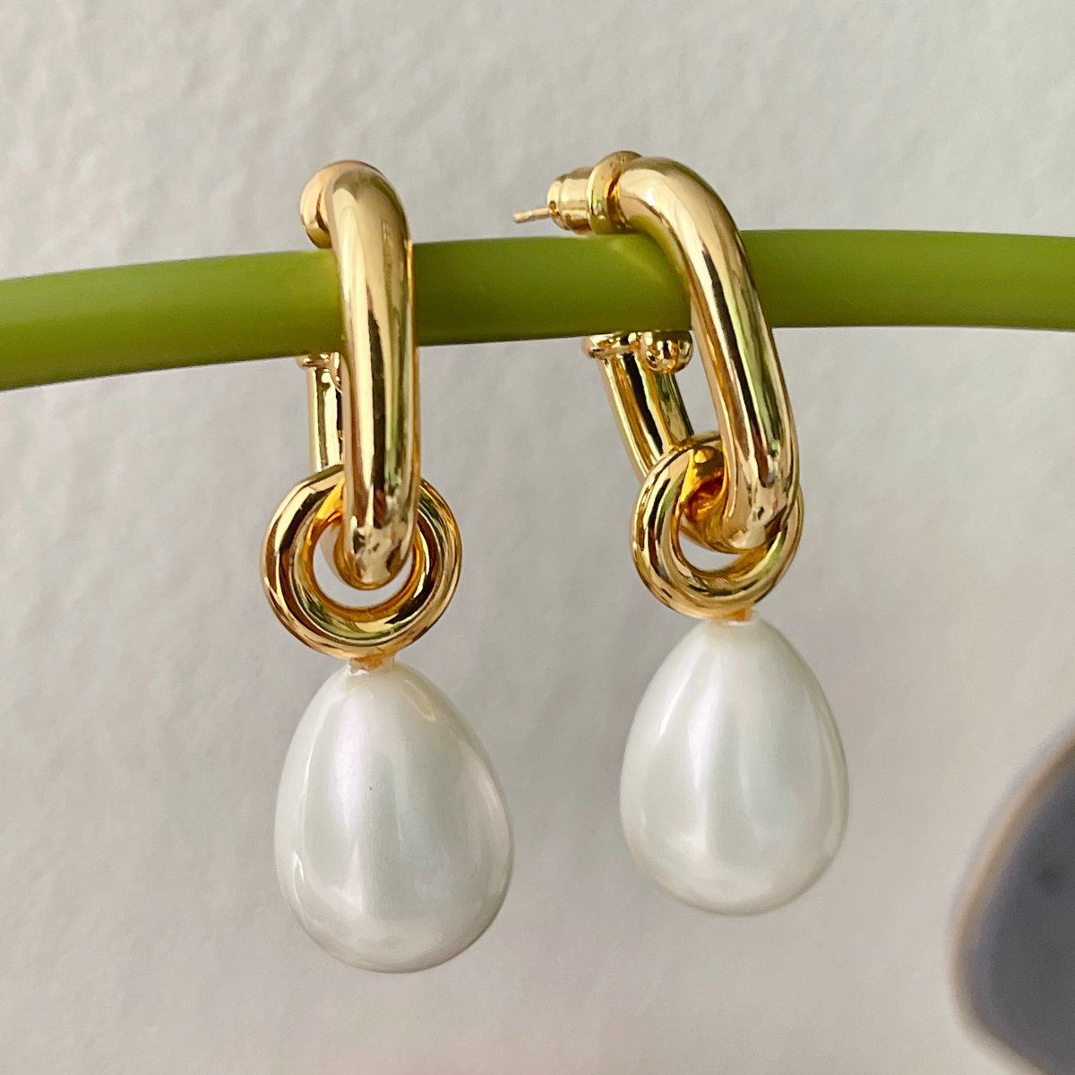 Pearl Drop Earrings CMEDYX-2446097