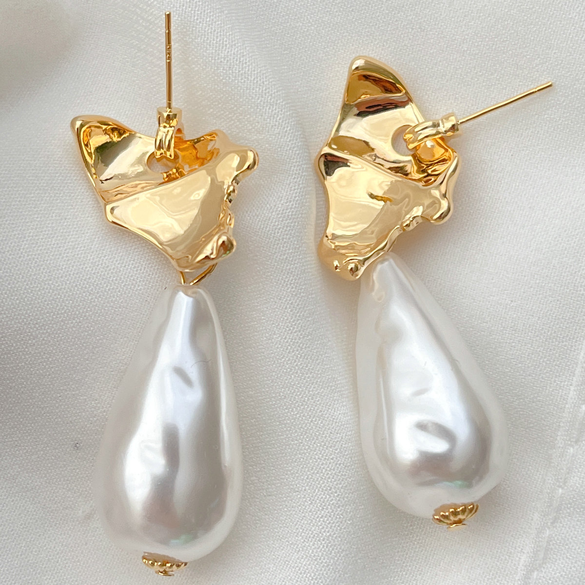 Long Drop Pearl Earrings CMEADL-2446933