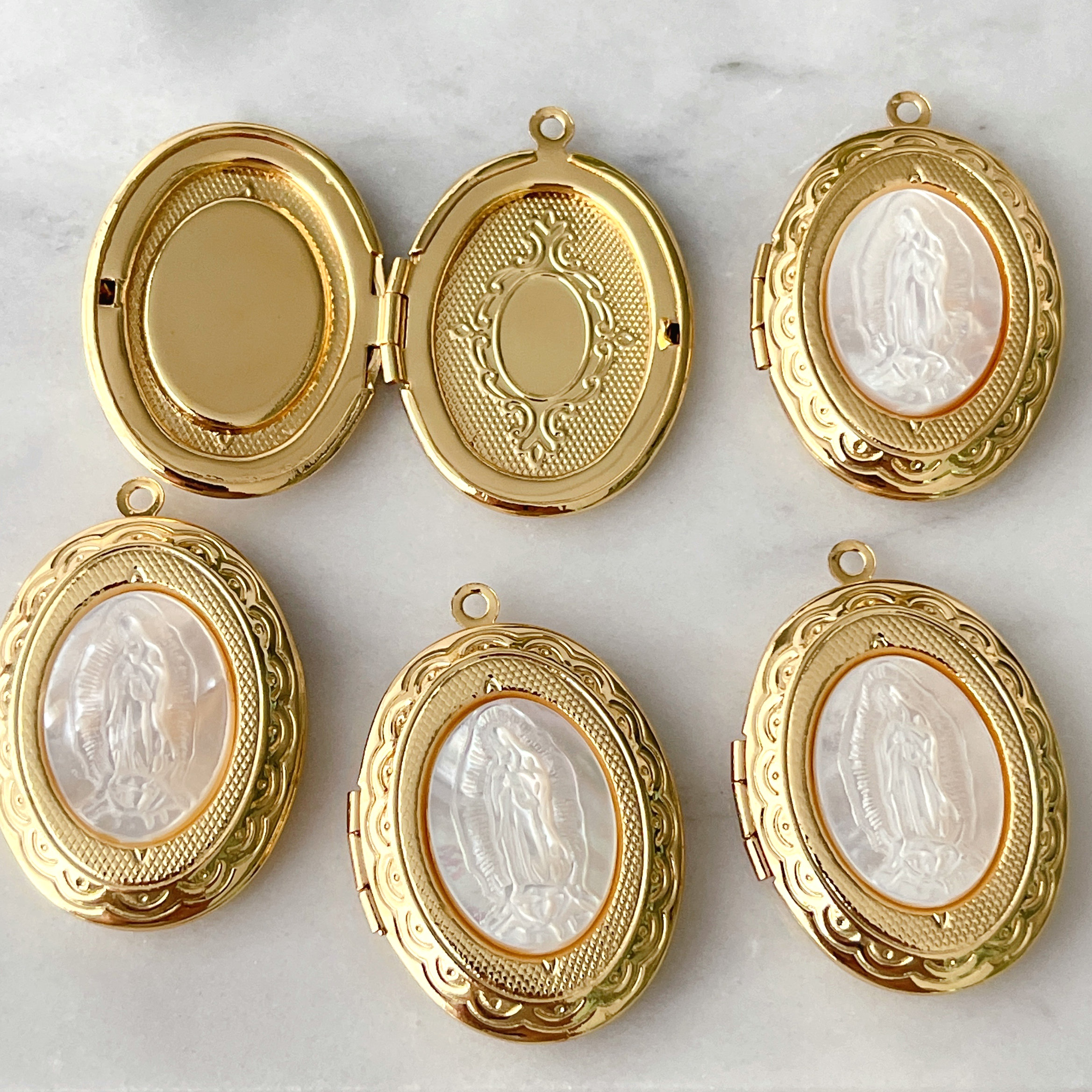 Virgin Mary album box Pendant