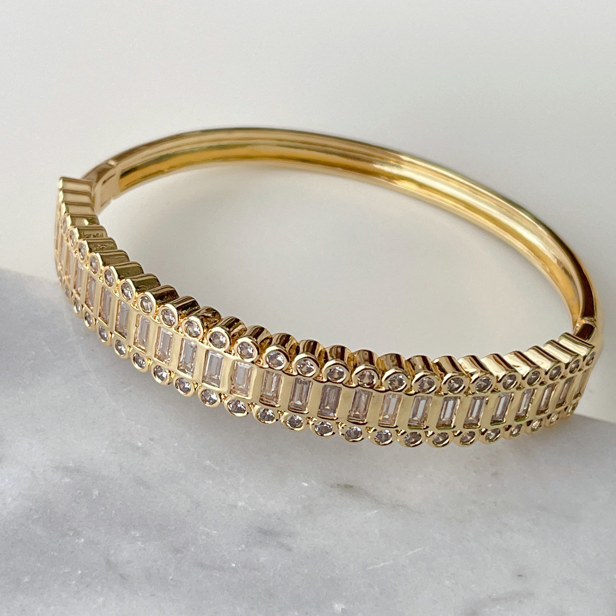 Fashion pave bangle