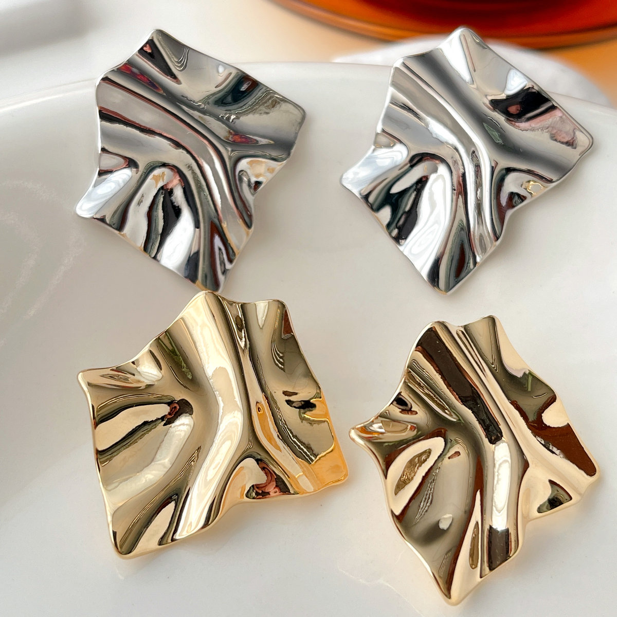 Metal Shan Earrings CMEADL-2447853