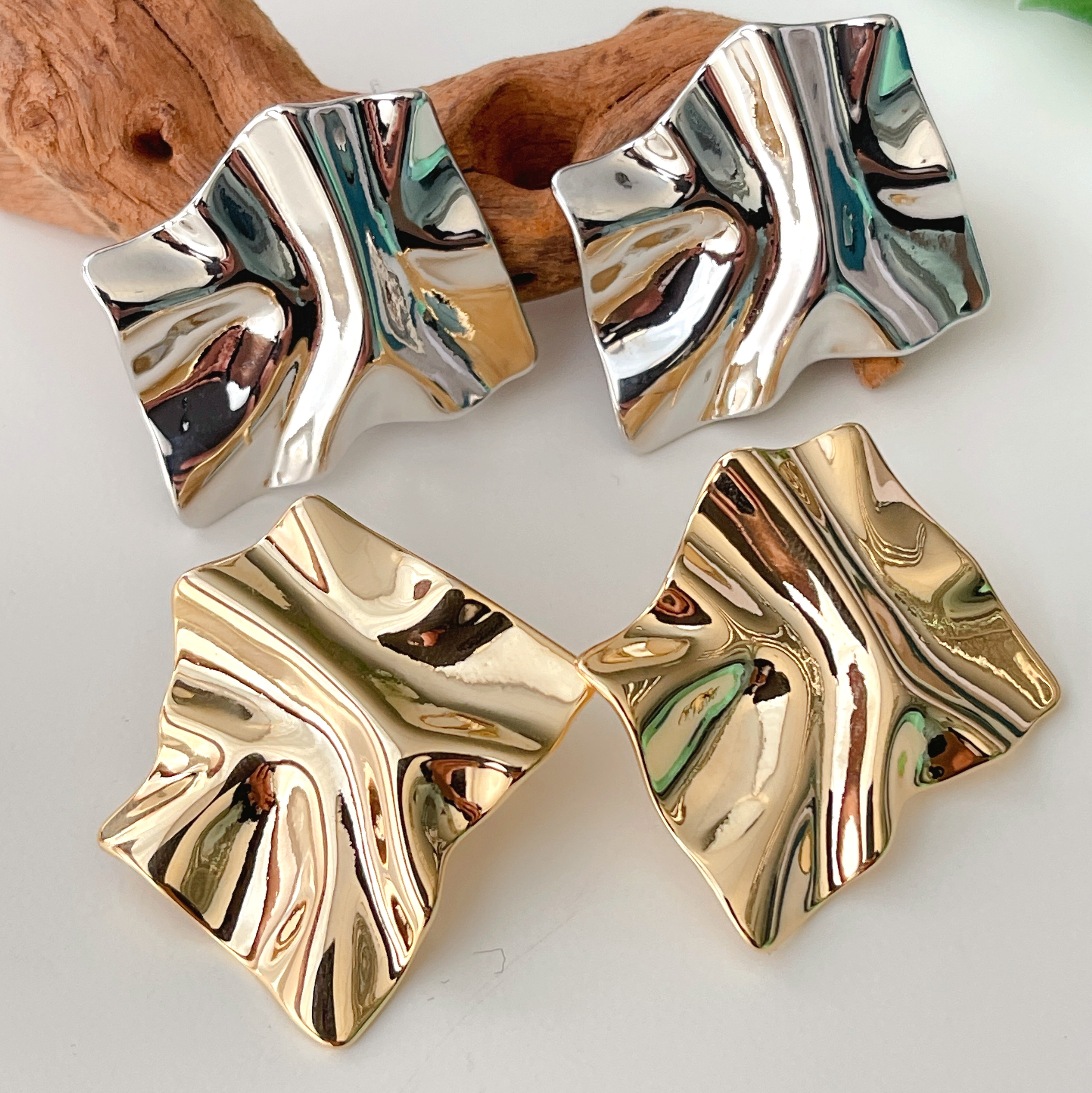Metal Shan Earrings CMEADL-2447853