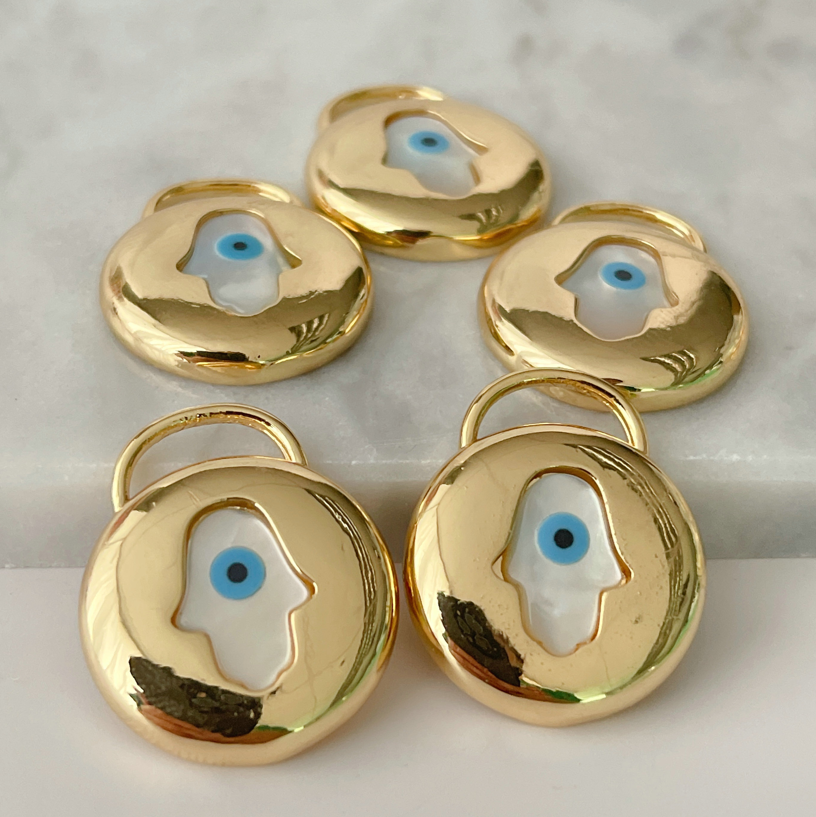 Hand Mop Evi Eye Pendant