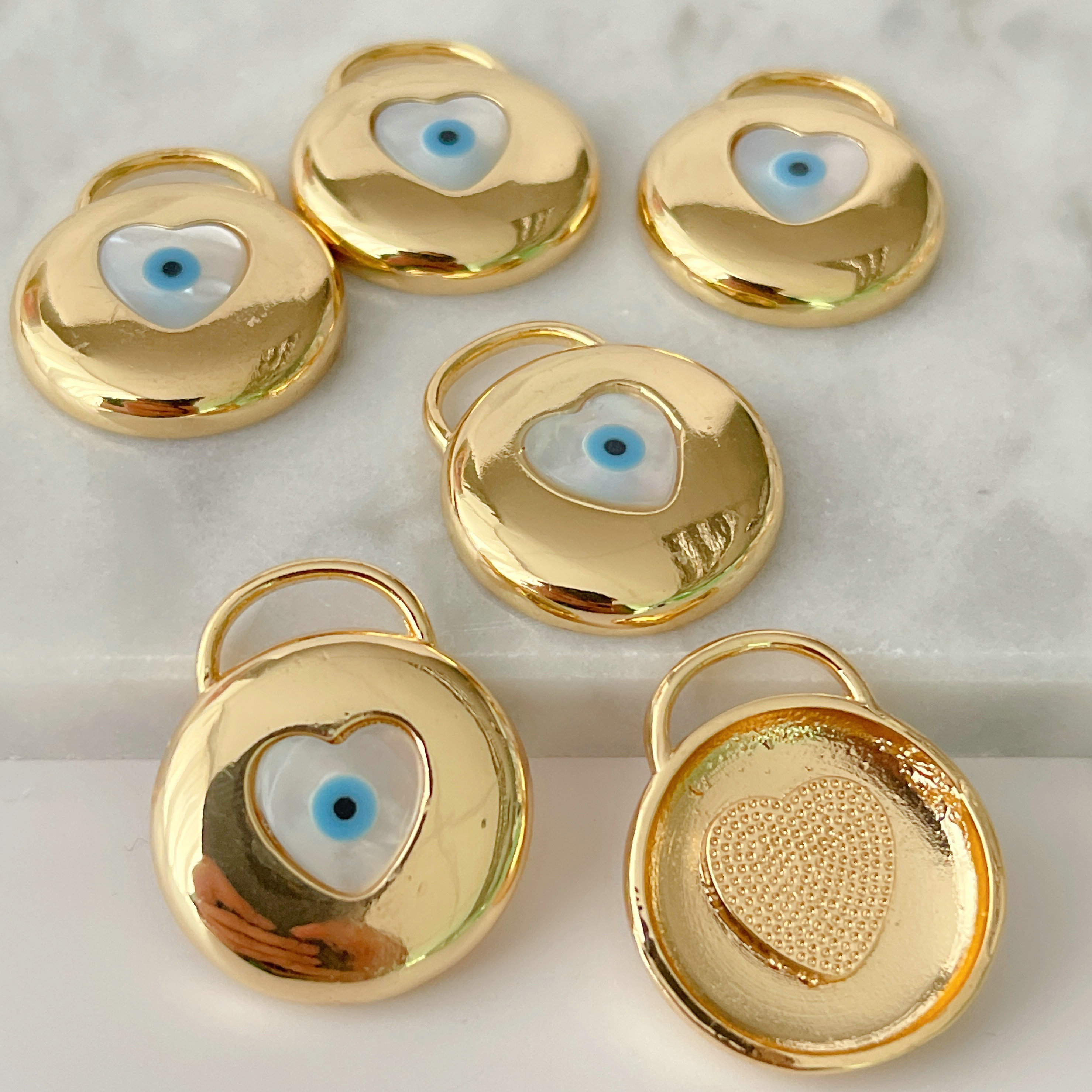 Heart Mop Evi Eye Pendant