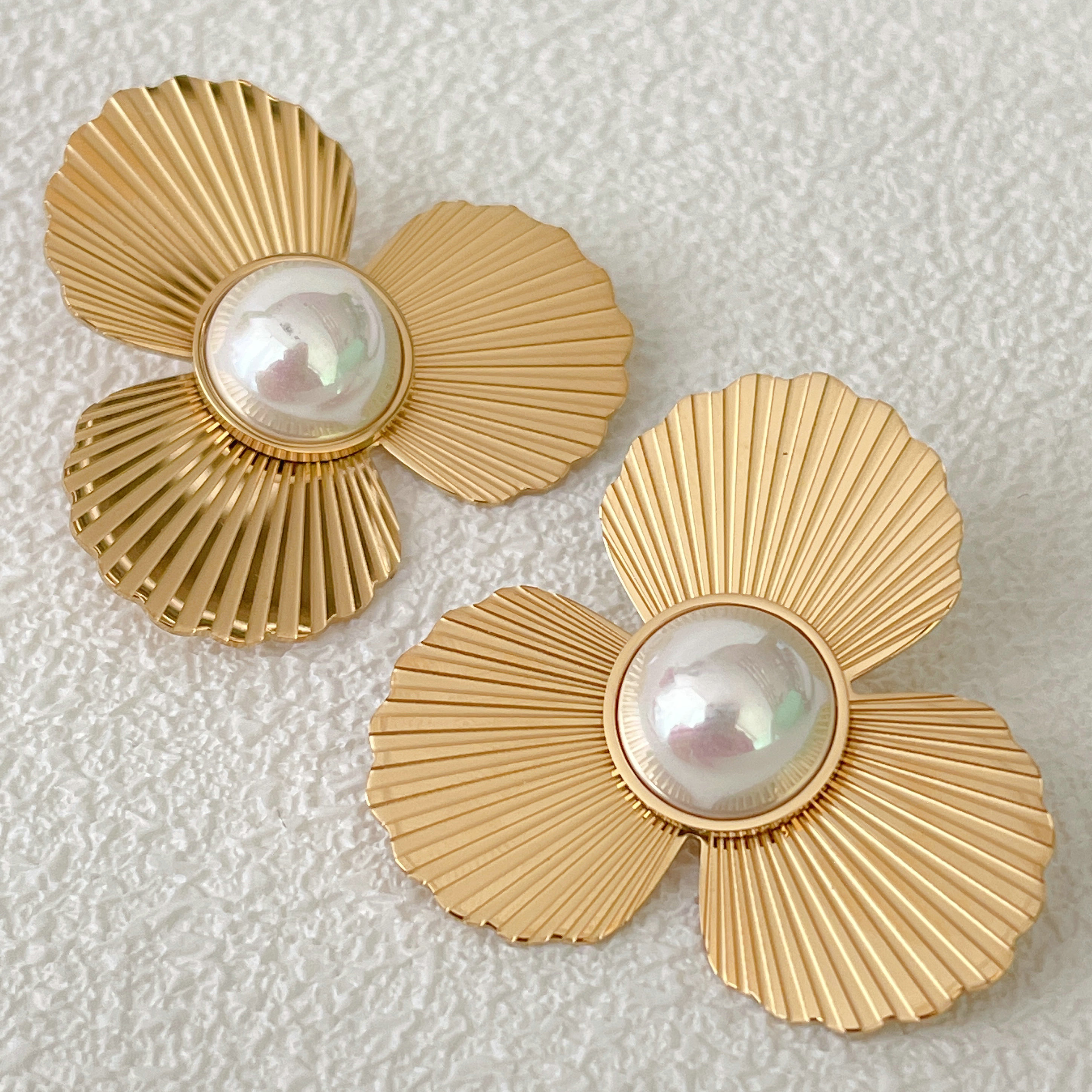Stainless Steel White Pearl Flower Earrings