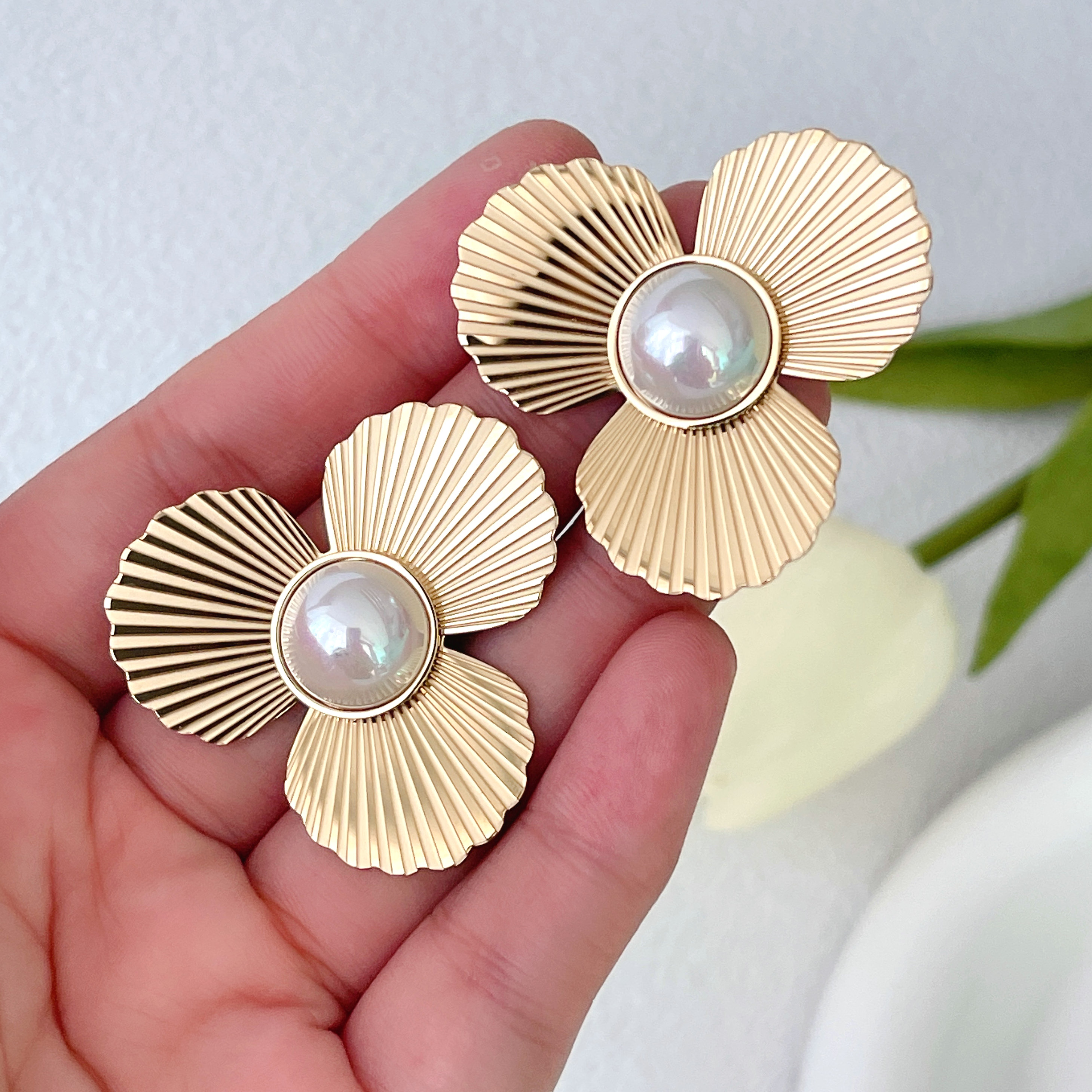 Stainless Steel White Pearl Flower Earrings