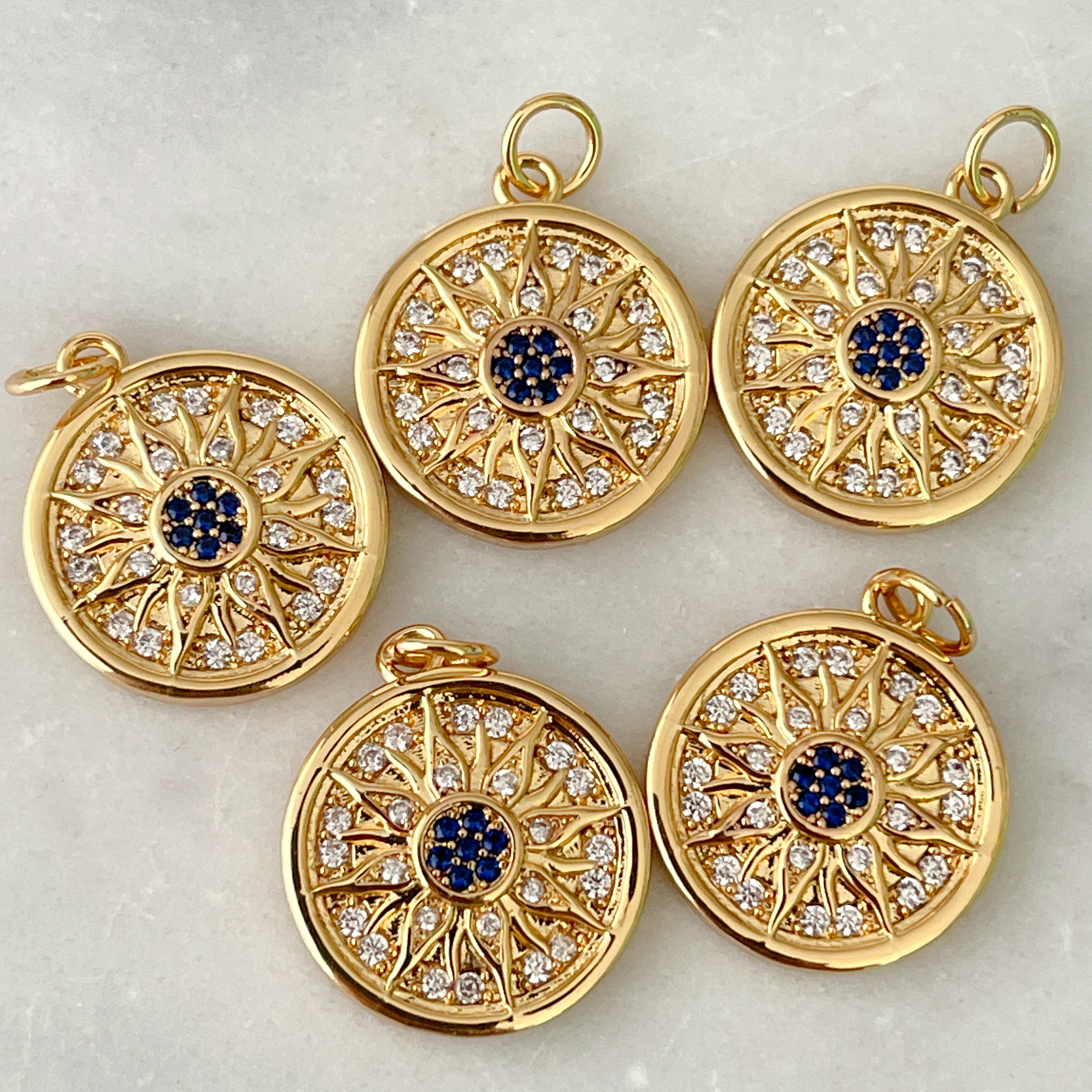 Mini Round Eye Charm