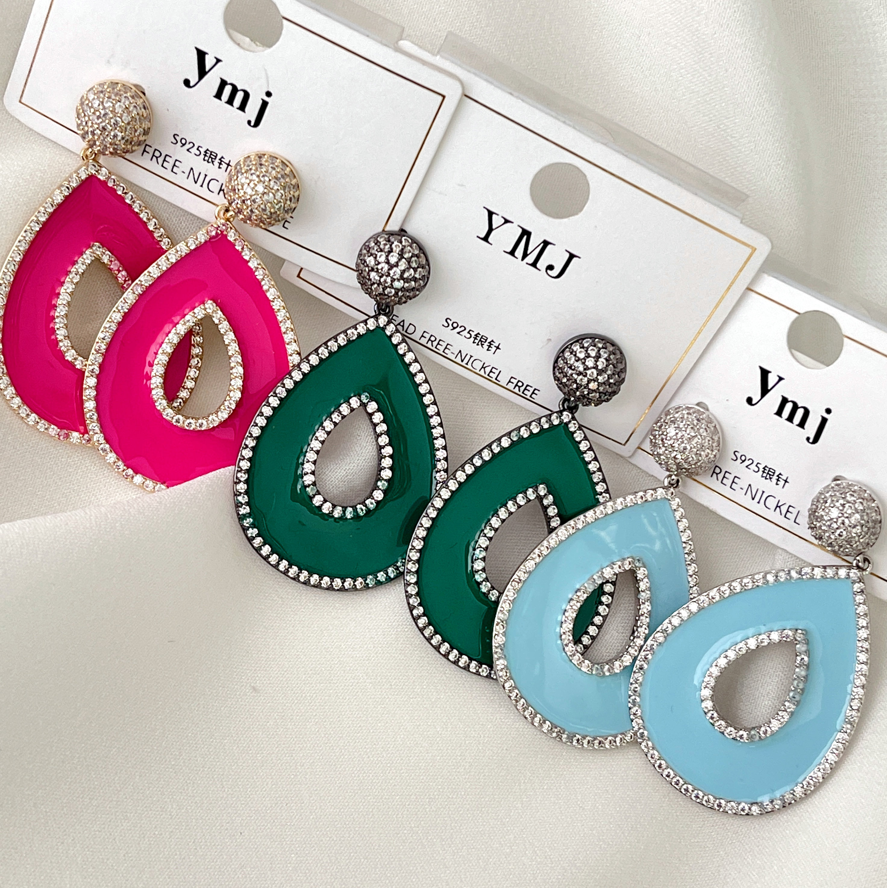 Hollow Water Drop Pendant Earrings