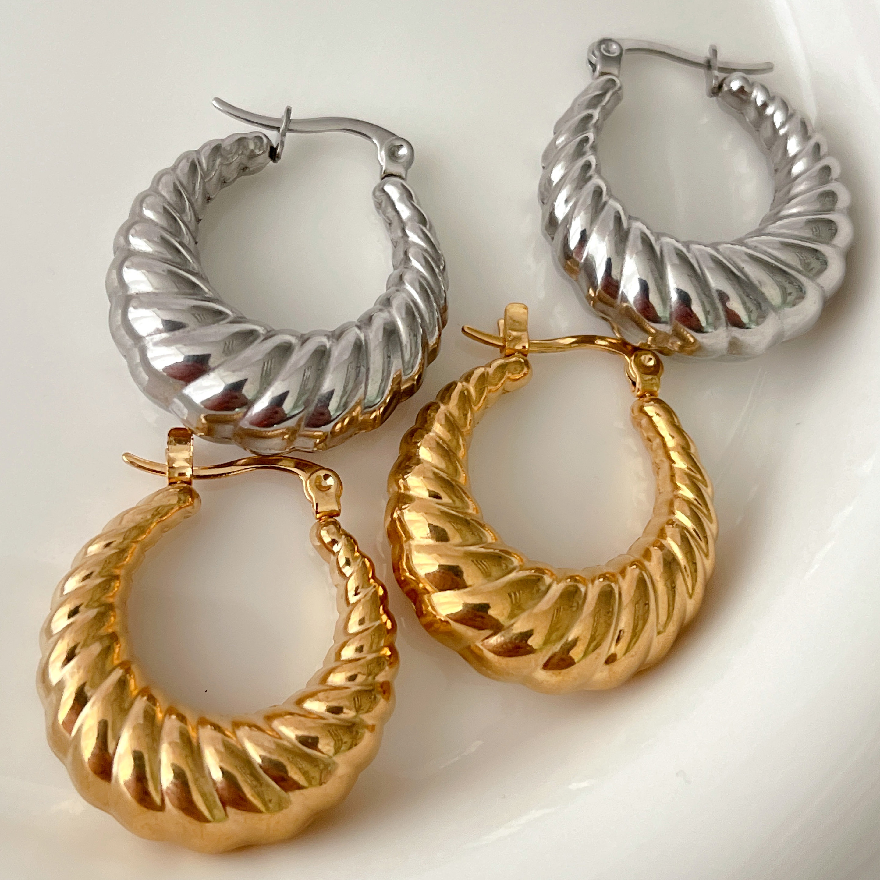 Stainless Steel Light Weight Hoop Earrings