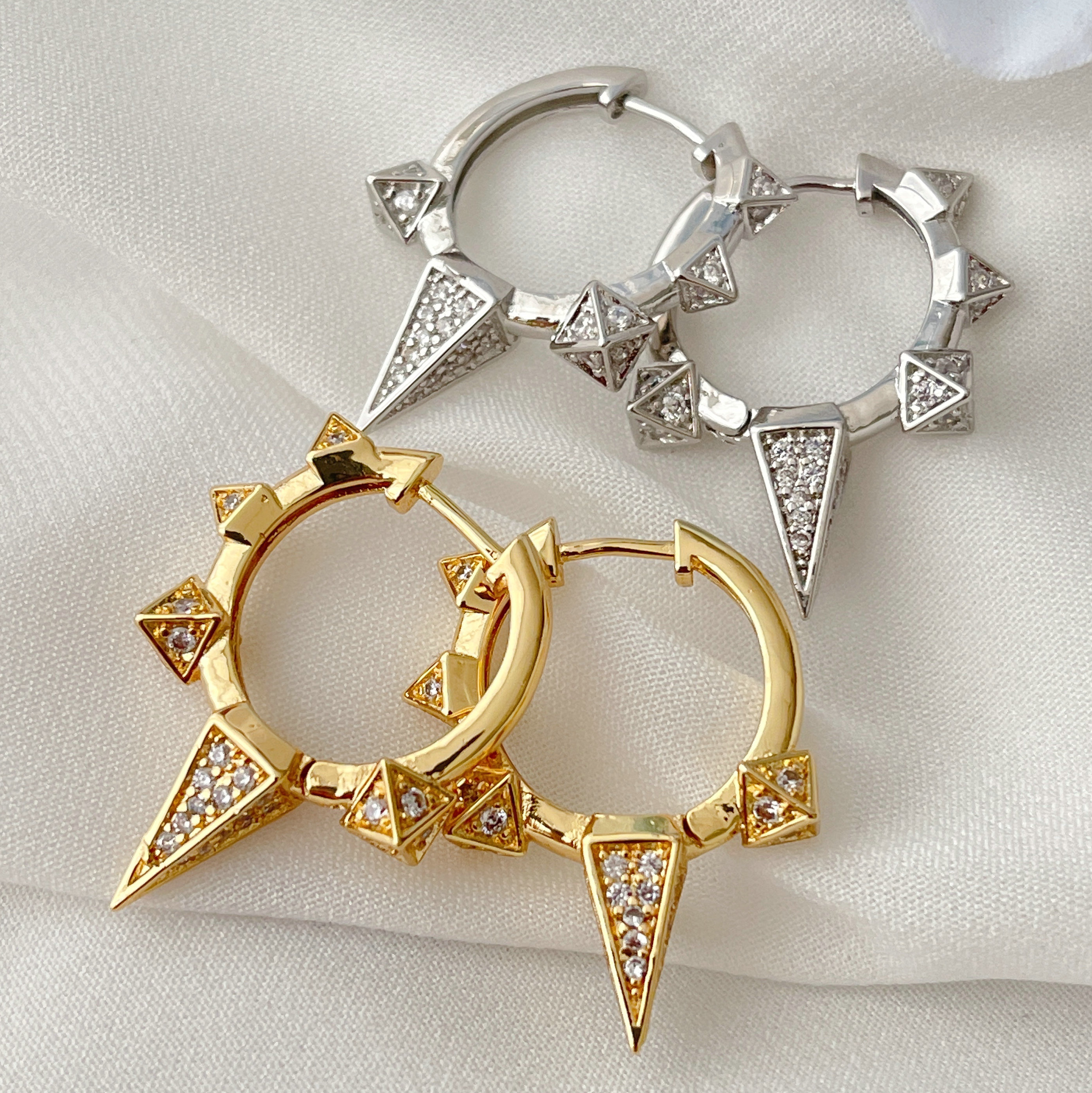 Special Arrow Hoop Earrings