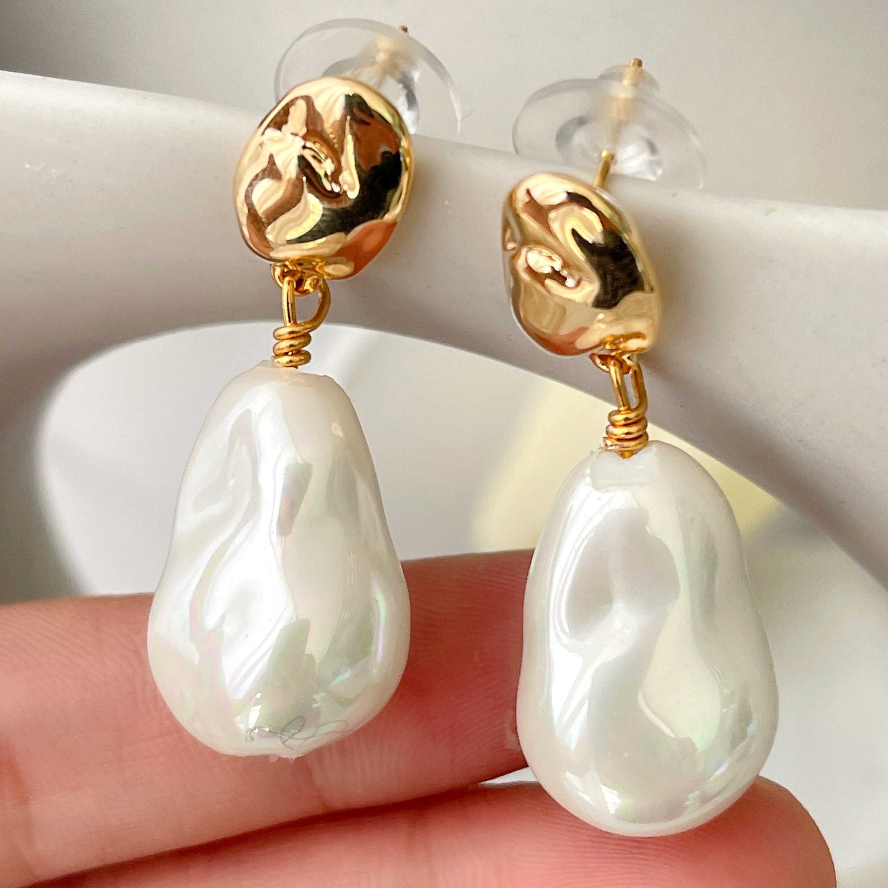 Water Drop Pearl  Earrings