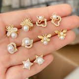 Glass Pearl Star Stud