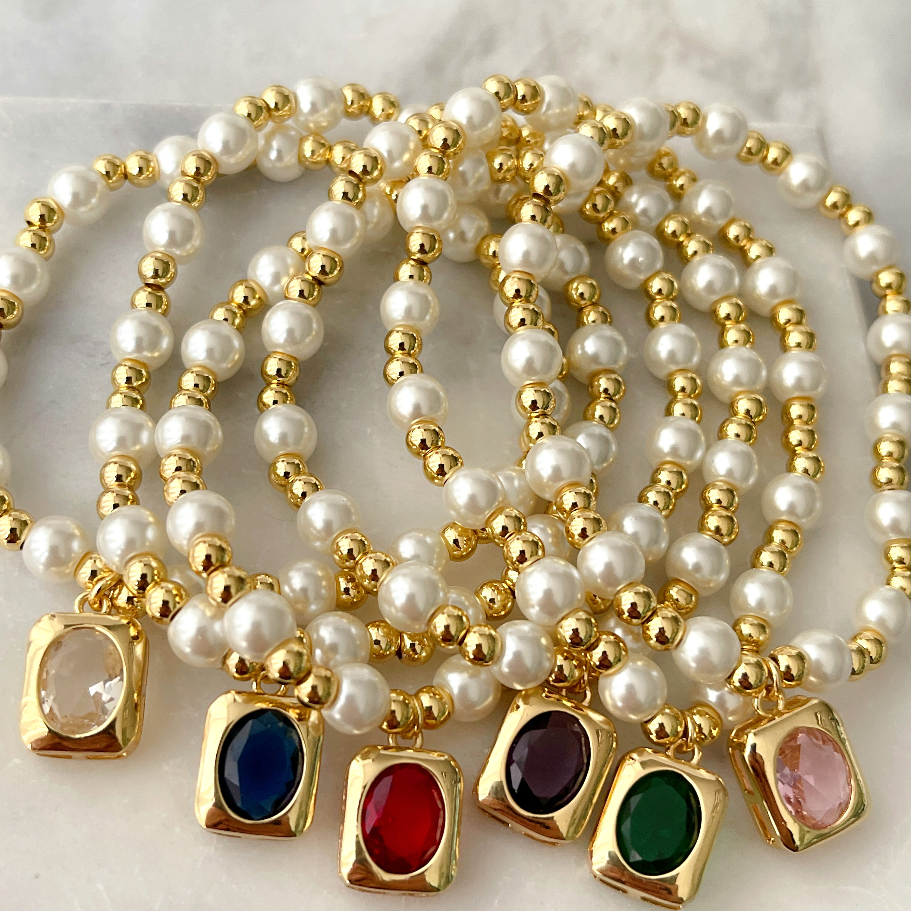 Glass Pearl Elastic Bracelet With Square Charm