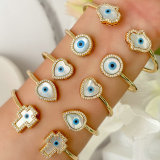 Shell Eye Bracelet