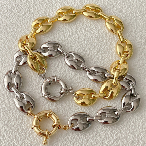 Pig nose Bracelet With Clasp