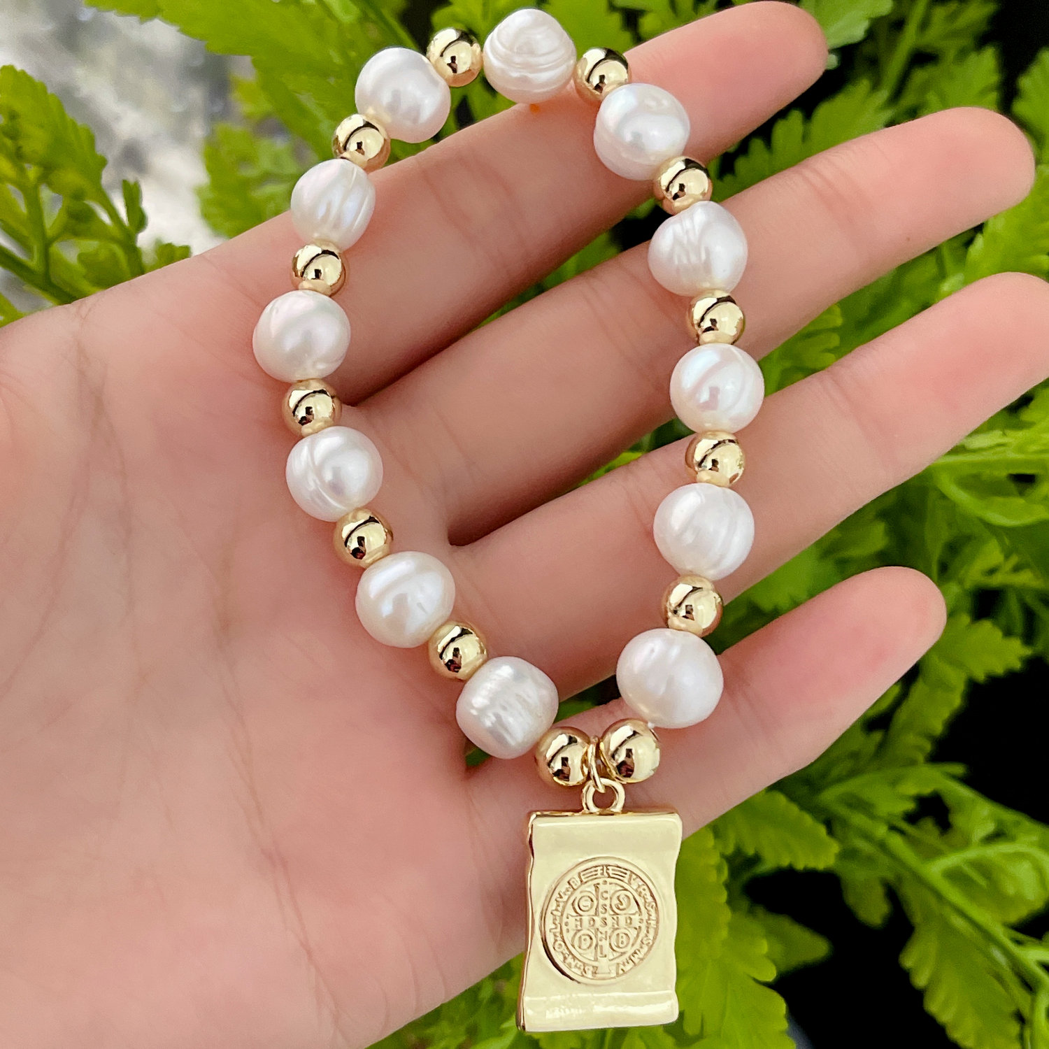 Fresh Water Pearl Elastic Bracelet With Cross Pendant
