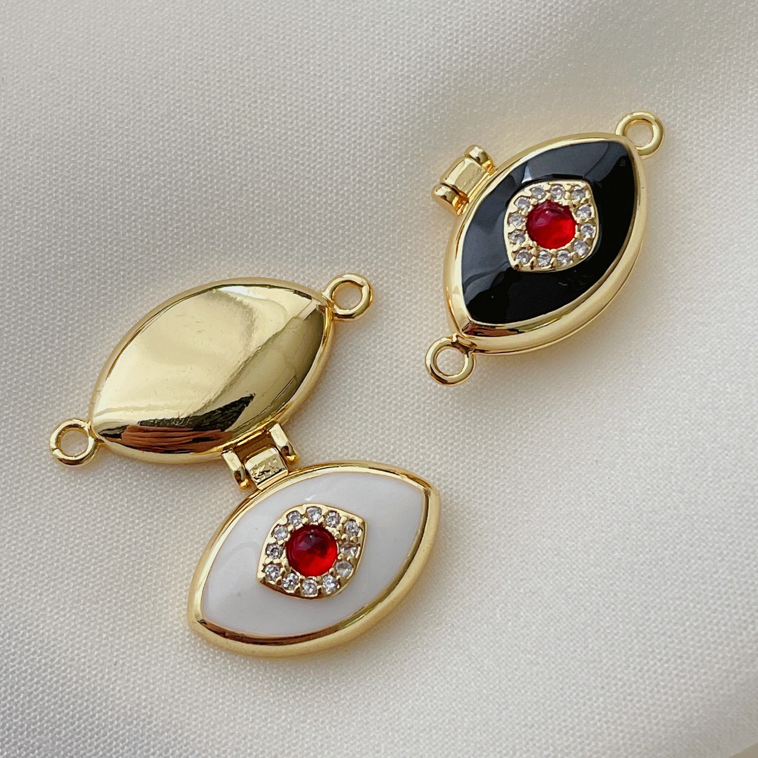 Enamel eye album box pendant