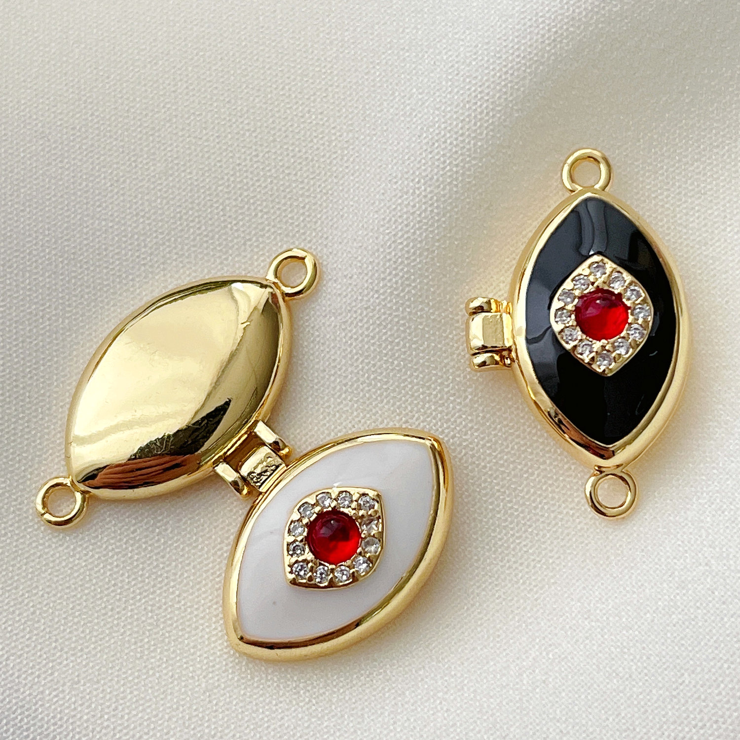 Enamel eye album box pendant