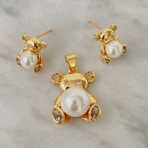 Pearl bear earrings with pendant
