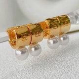 Fat hoop wih pearl drop