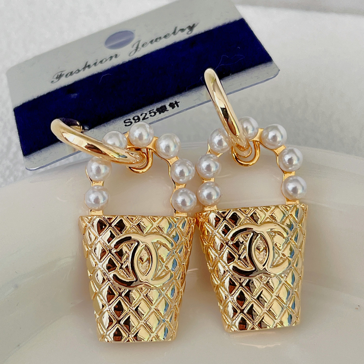 Pearl Channel Earrings