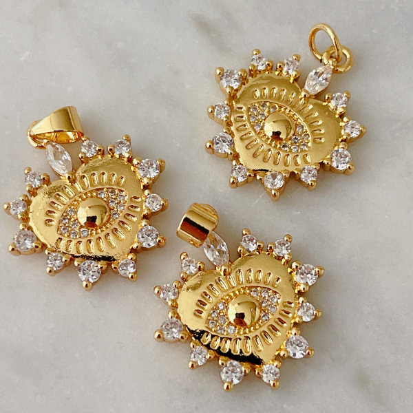 Heart eye charm