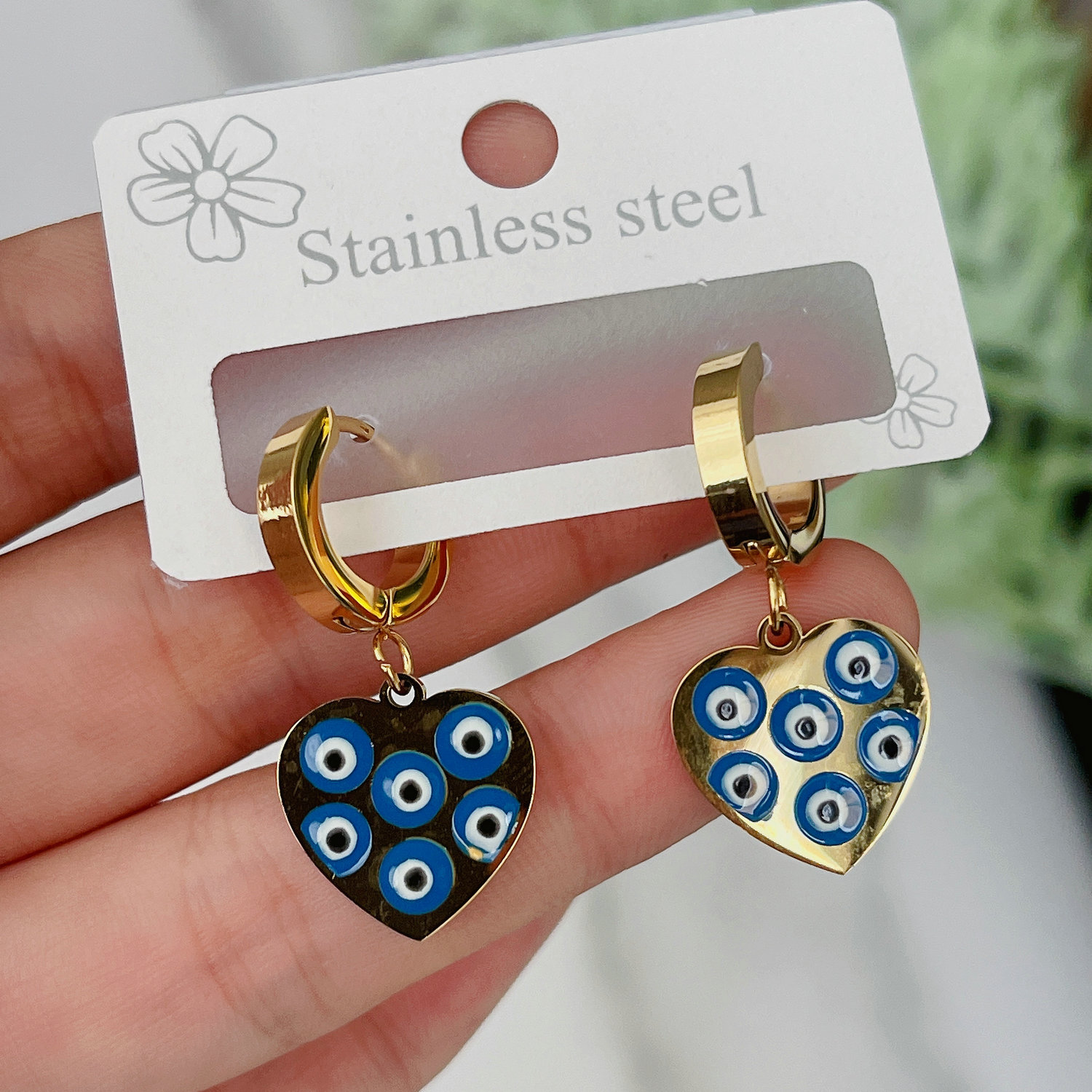 Heart eye drop earrings