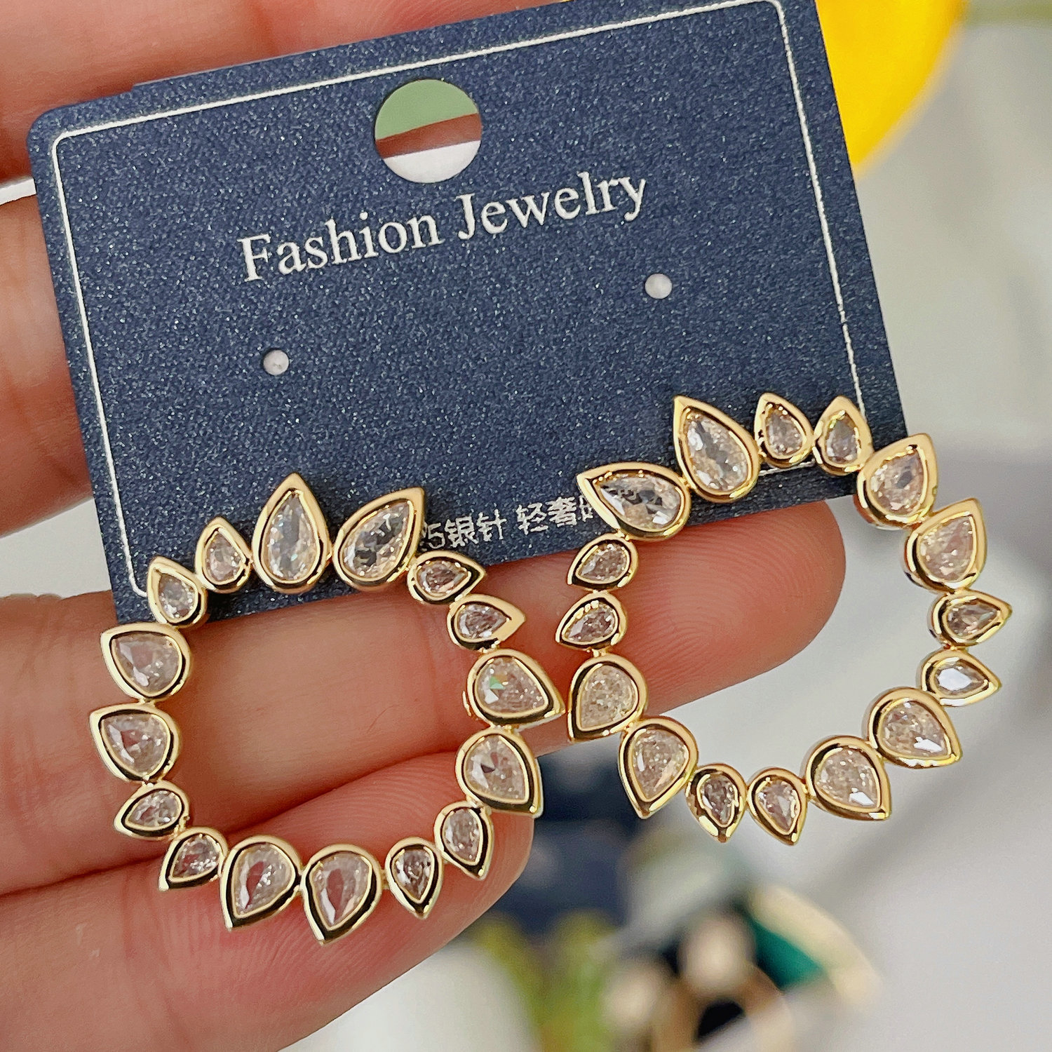 Round Zircon Earrings