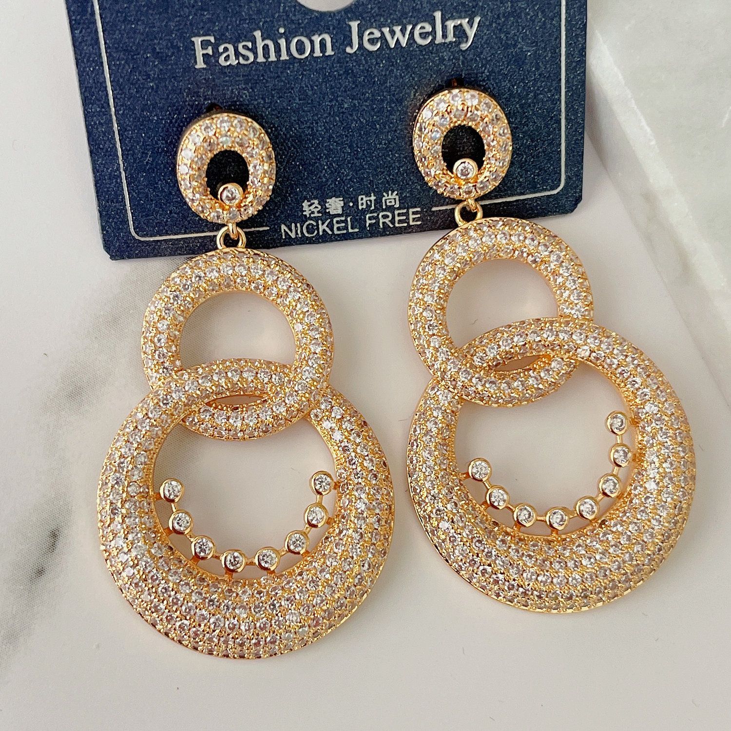 Zircon circle earrings